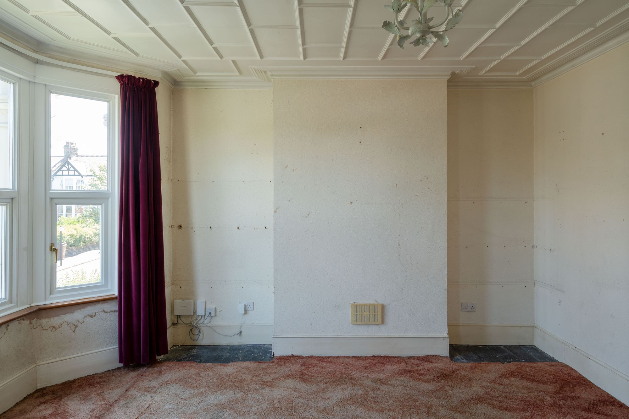 2 bed flat for sale in St. Annes Road, London, E11  - Property Image 6