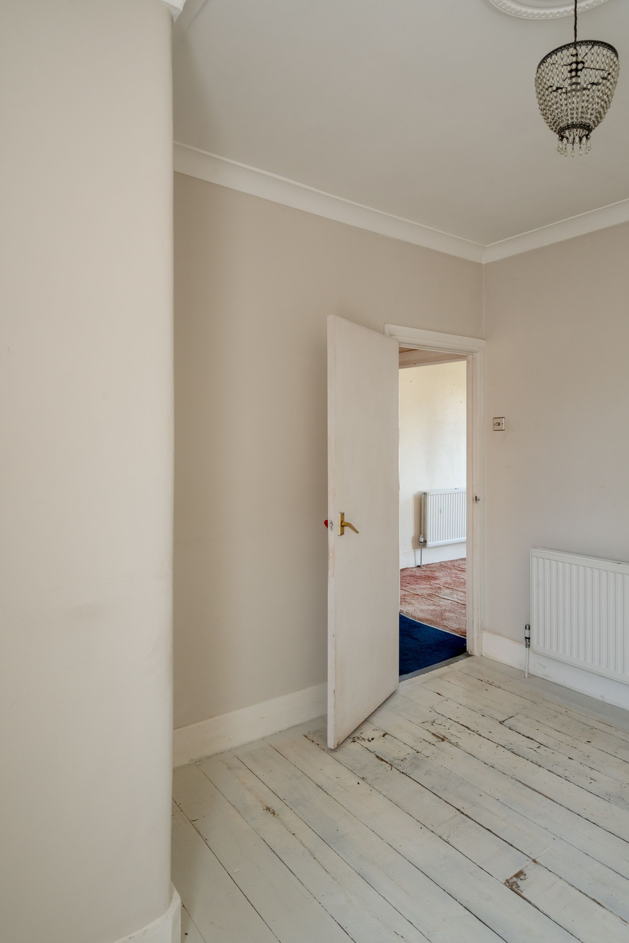 2 bed flat for sale in St. Annes Road, London, E11  - Property Image 10