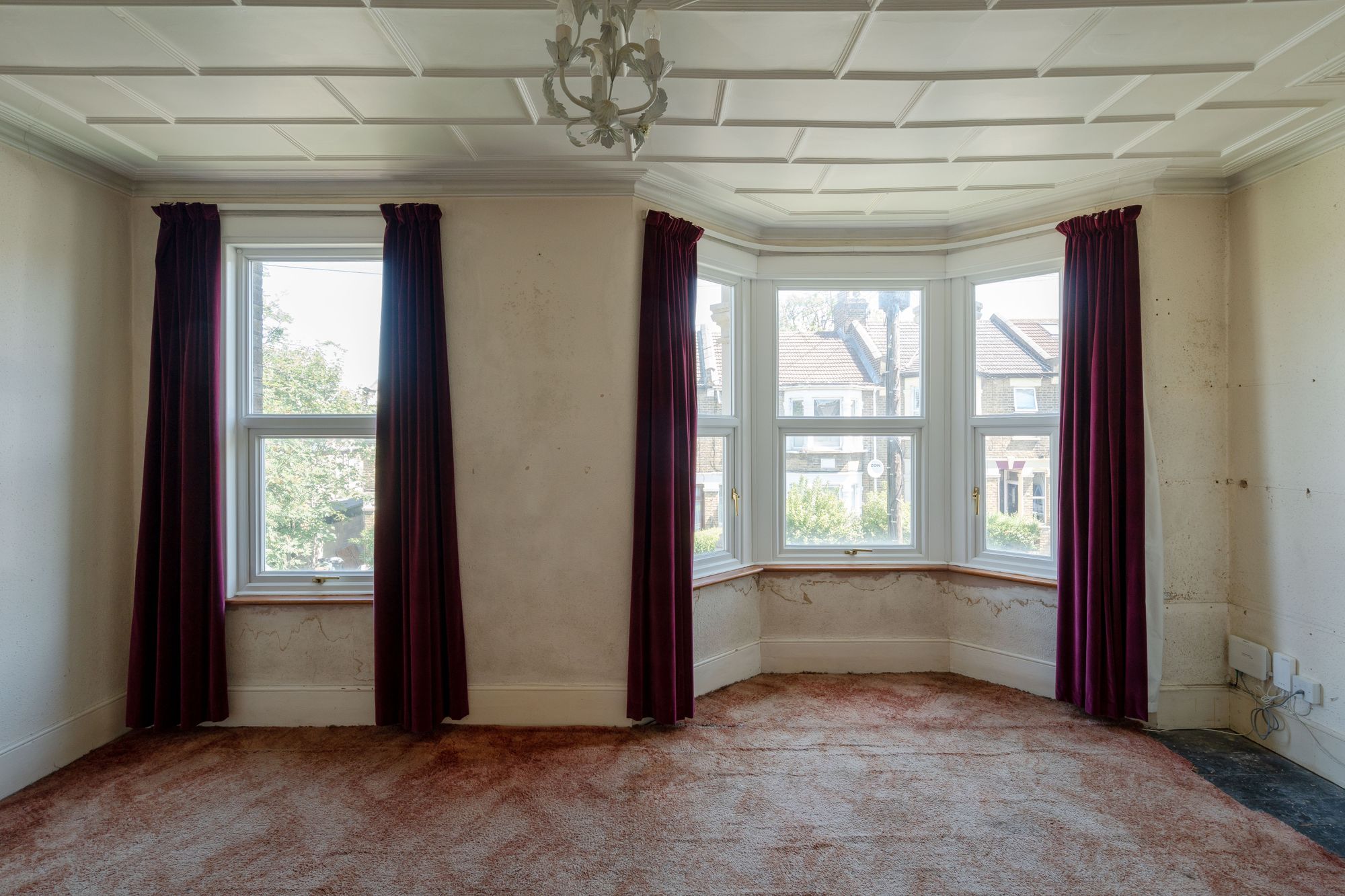 2 bed flat for sale in St. Annes Road, London, E11  - Property Image 5