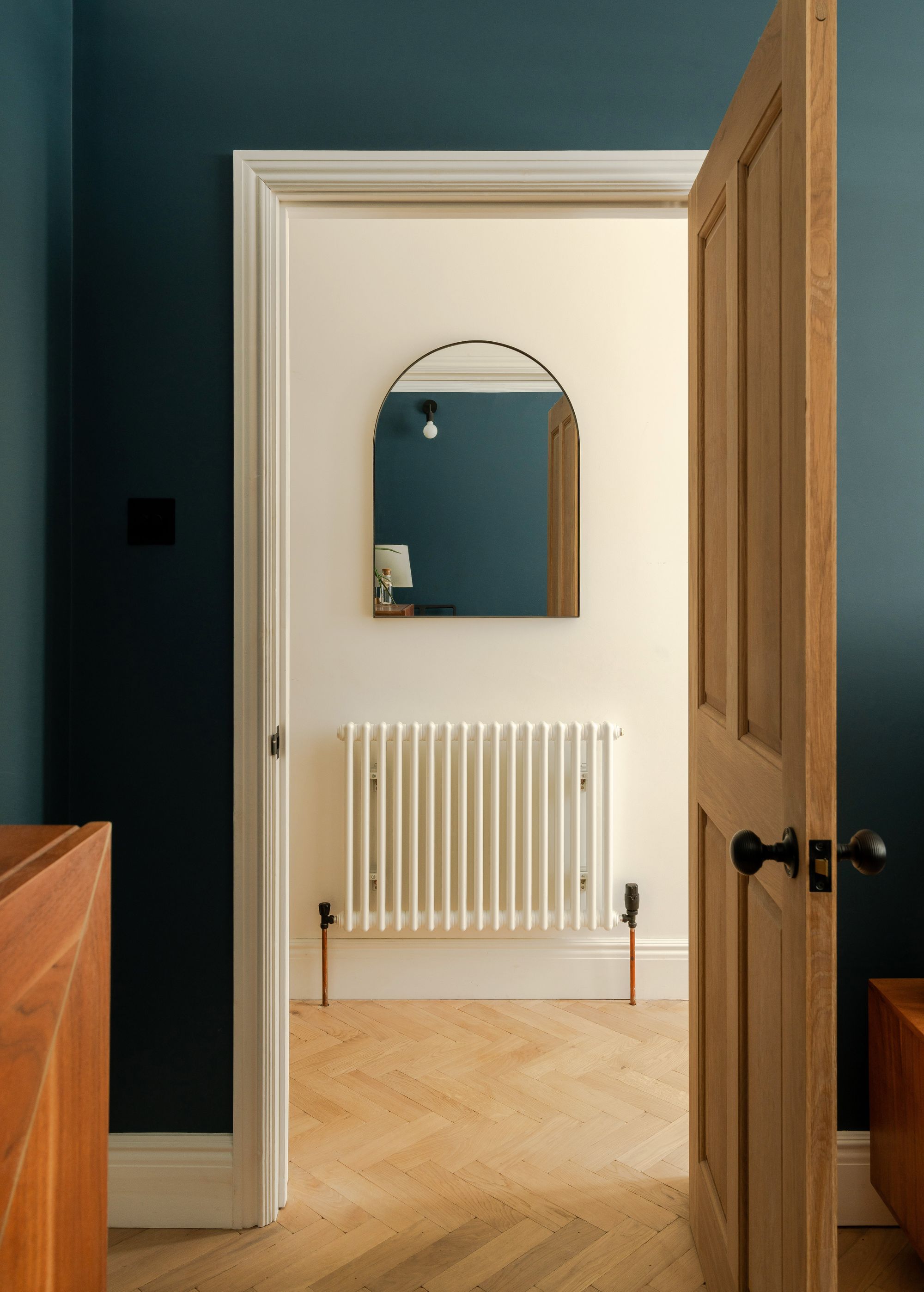 3 bed mid-terraced house for sale in Grove Road, Bushwood, Leytonstone, E11 - Property Image 4