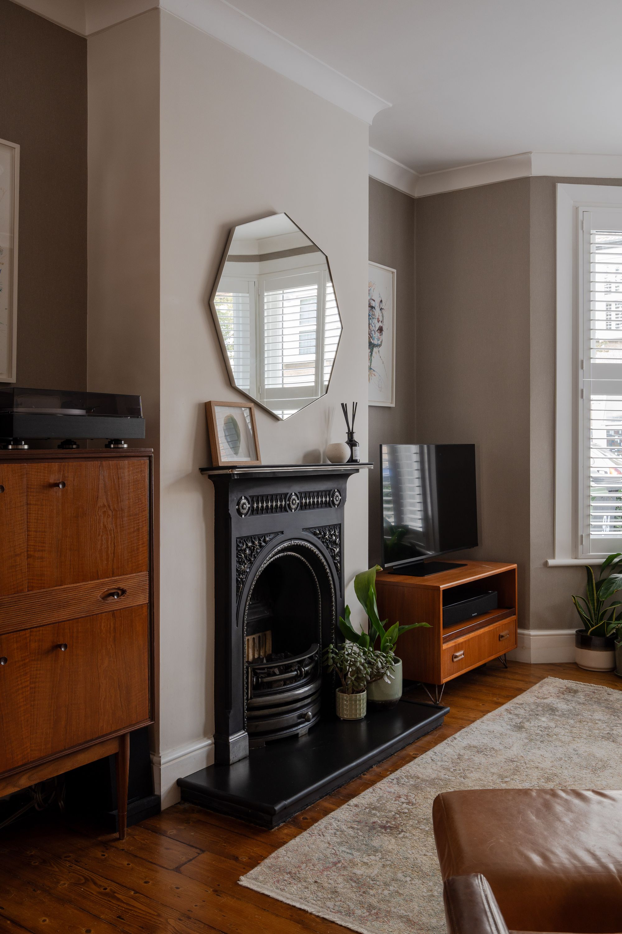 3 bed terraced house for sale in Melford Road, Leytonstone, London, E11  - Property Image 4