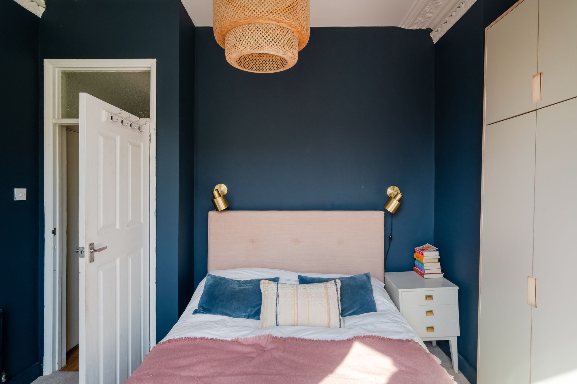 2 bed for sale in Hampton Road, Forest Gate, London, E7 - Property Image 20