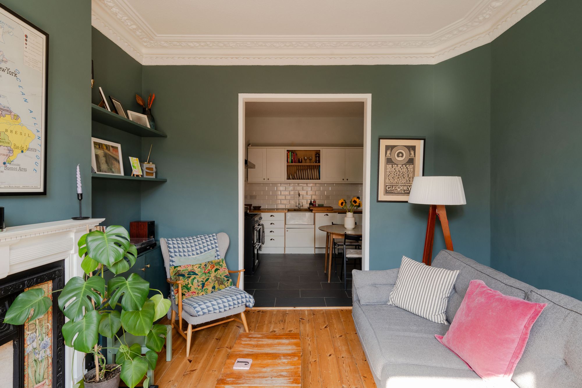 2 bed for sale in Hampton Road, Forest Gate, London, E7 - Property Image 2