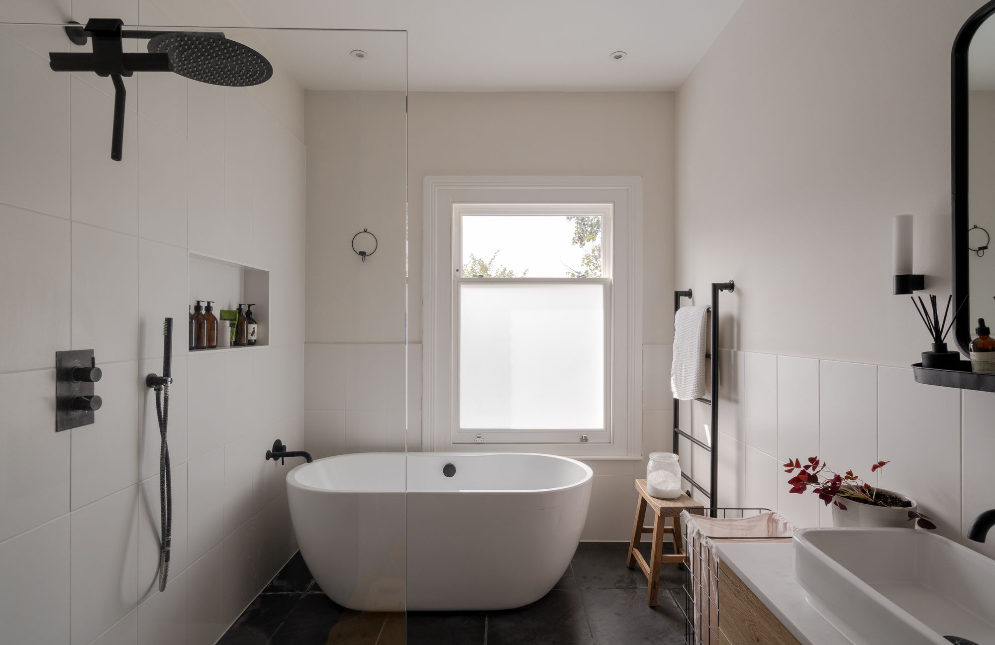 3 bed mid-terraced house for sale in Selby Road, Leytonstone, London, E11  - Property Image 16