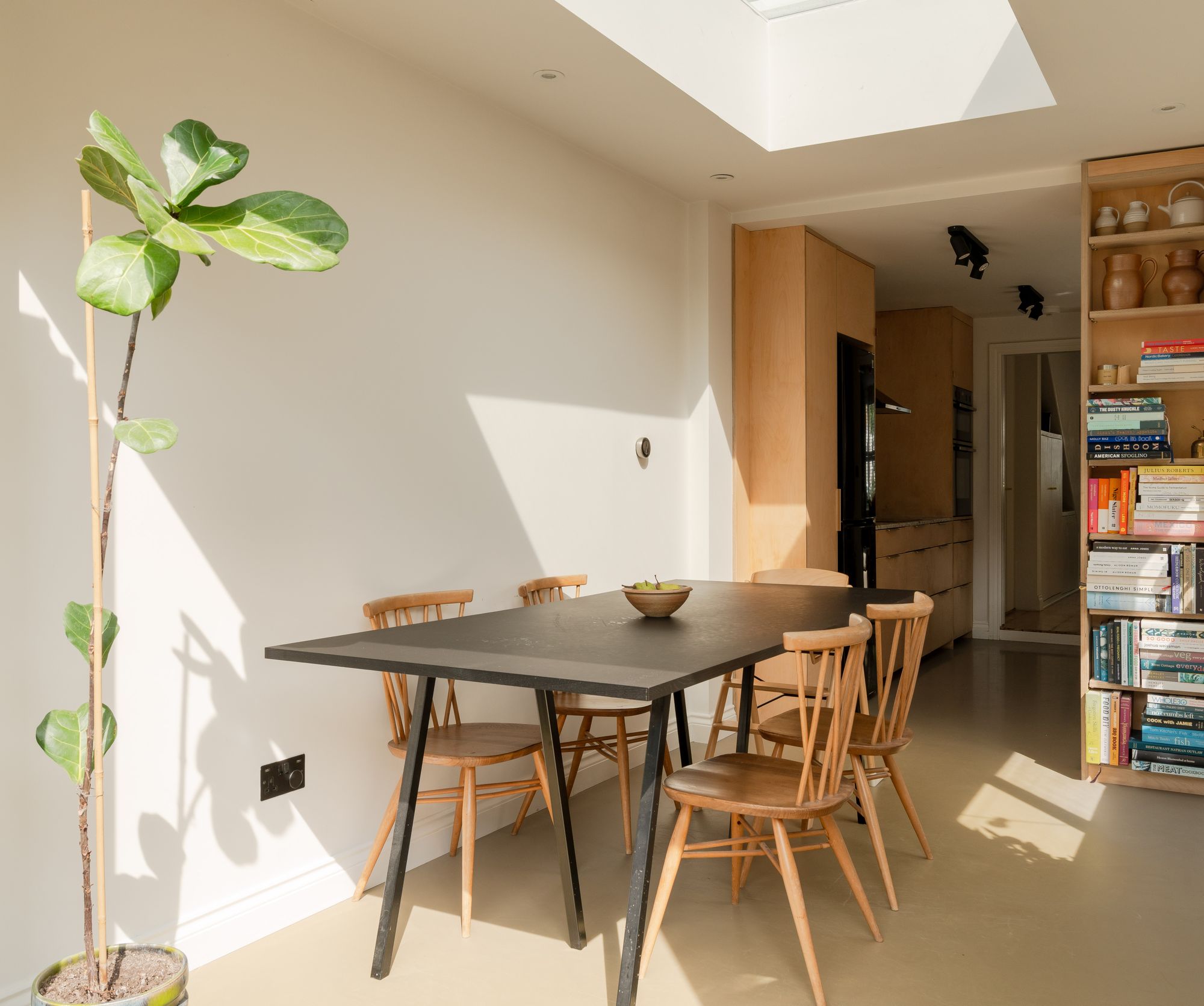3 bed mid-terraced house for sale in Selby Road, Leytonstone, London, E11  - Property Image 12
