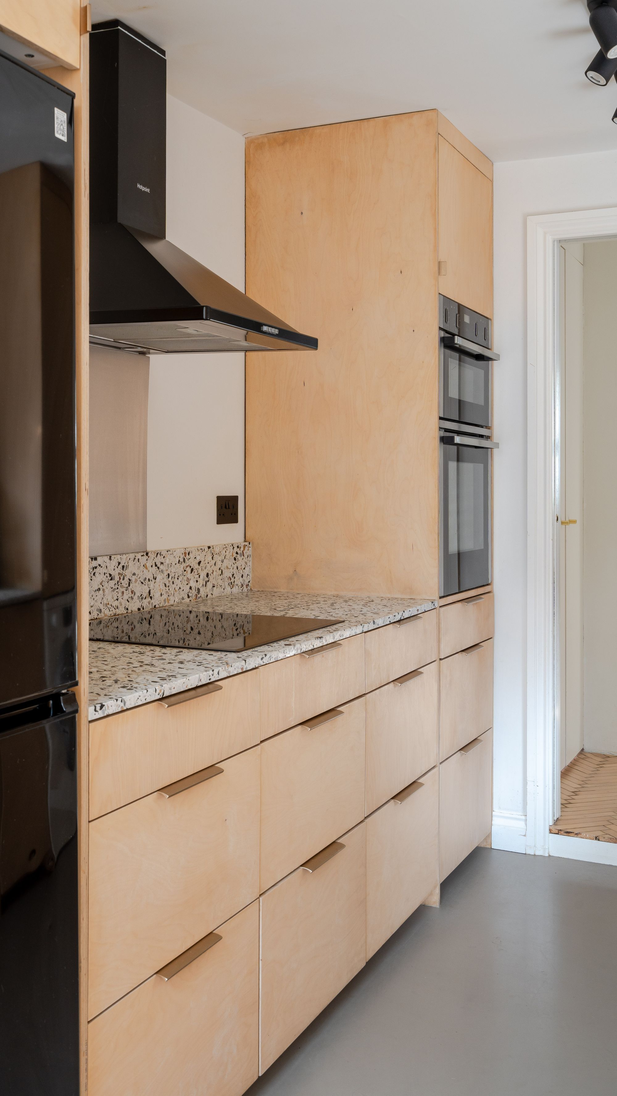 3 bed mid-terraced house for sale in Selby Road, Leytonstone, London, E11  - Property Image 11