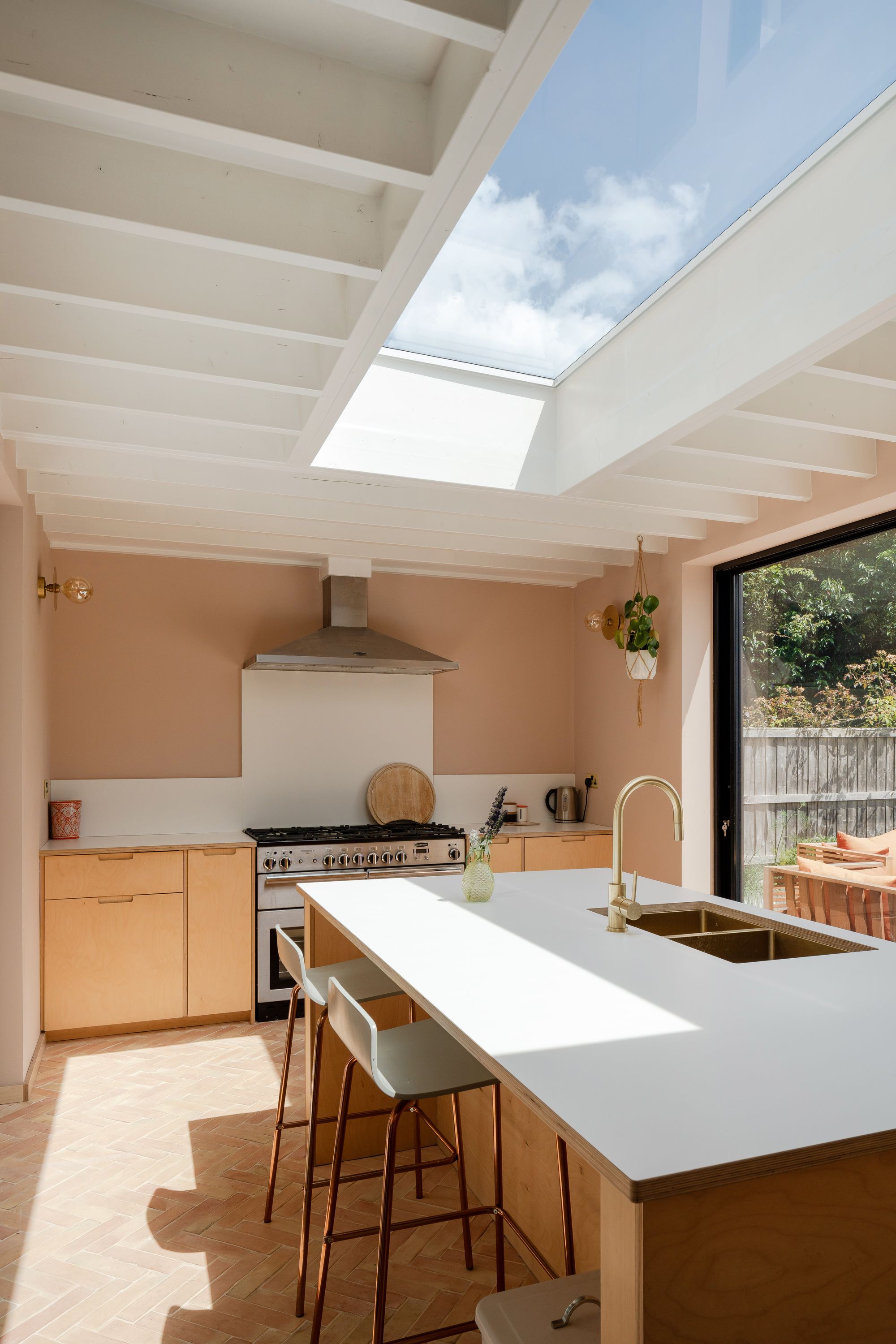 6 bed terraced house for sale in Forest Drive East, Upper Leytonstone, London, E11 - Property Image 21