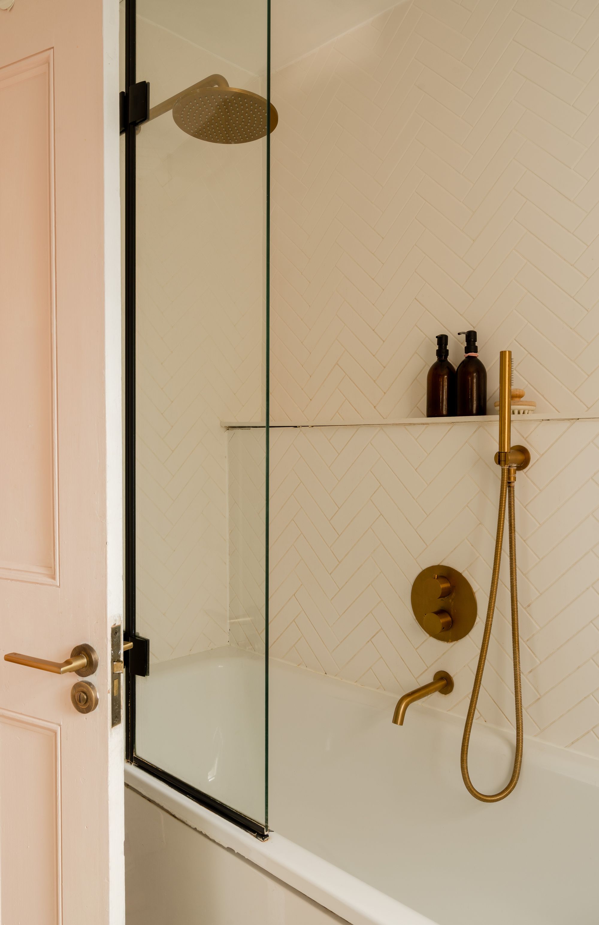 3 bed semi-detached house for sale in Herongate Road, Aldersbrook, London, E12  - Property Image 24