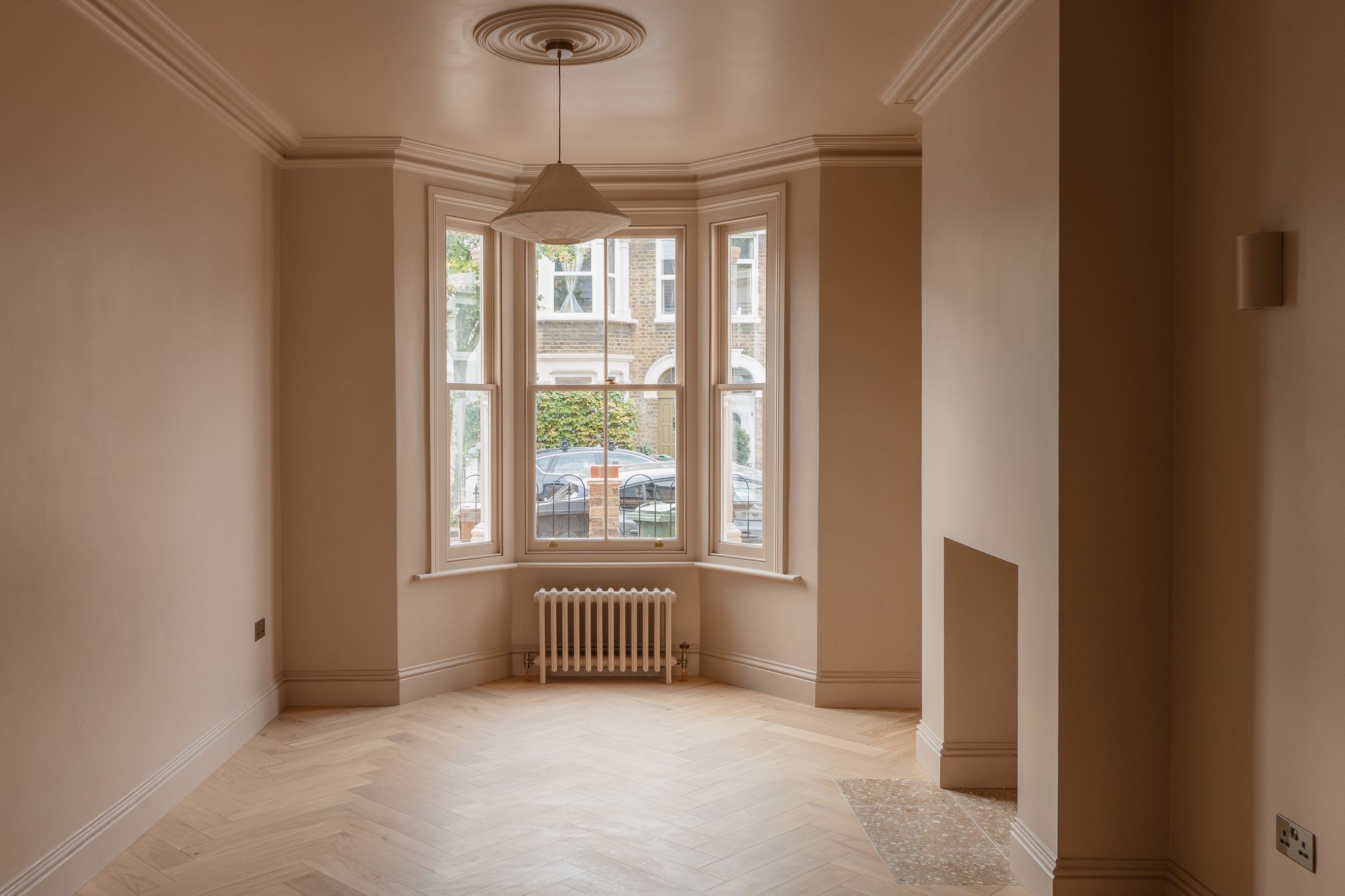 4 bed terraced house for sale in Sunnyside Road, Leyton, London, E10 - Property Image 3