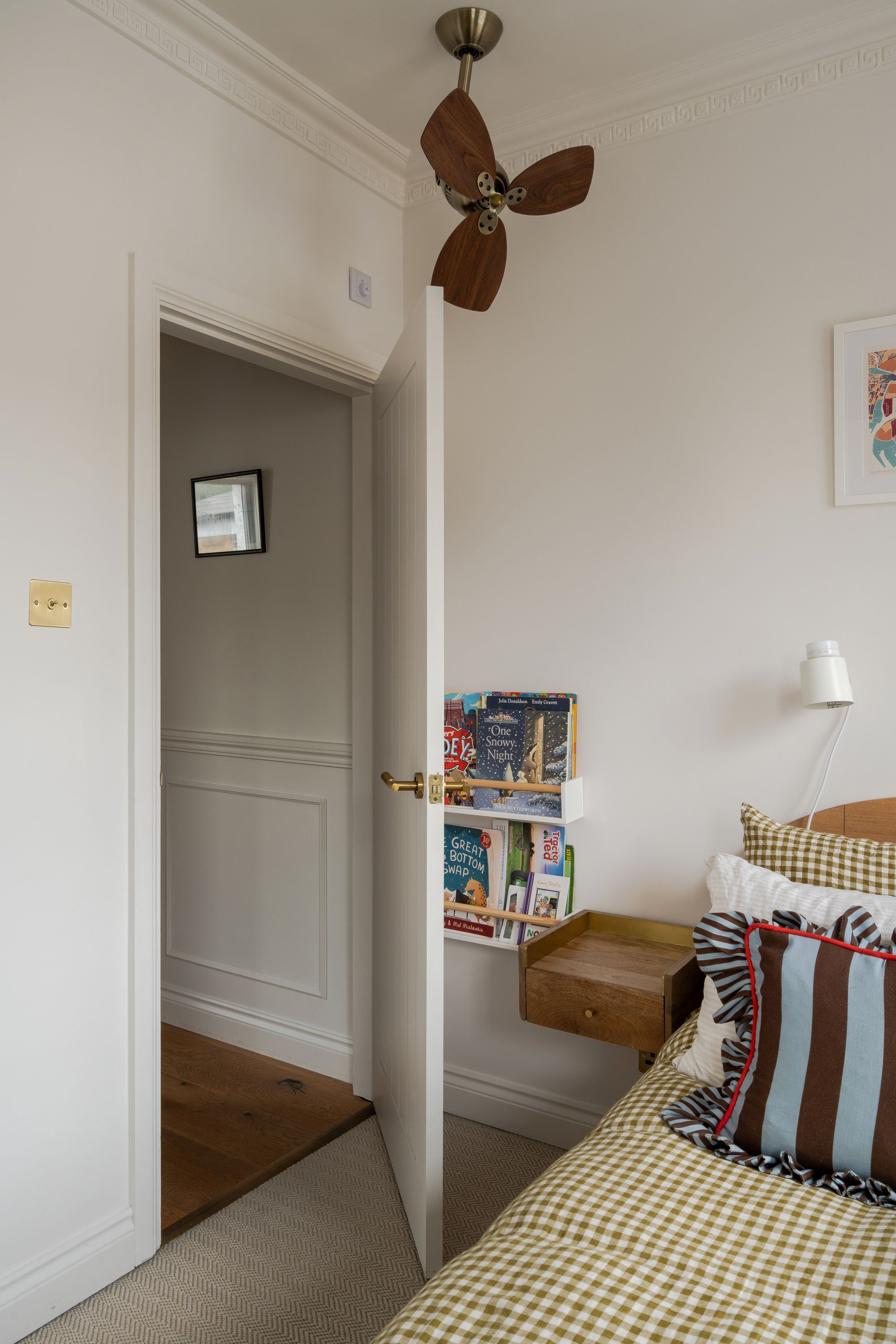 2 bed terraced house for sale in Farmer Road, Leyton, London, E10  - Property Image 19