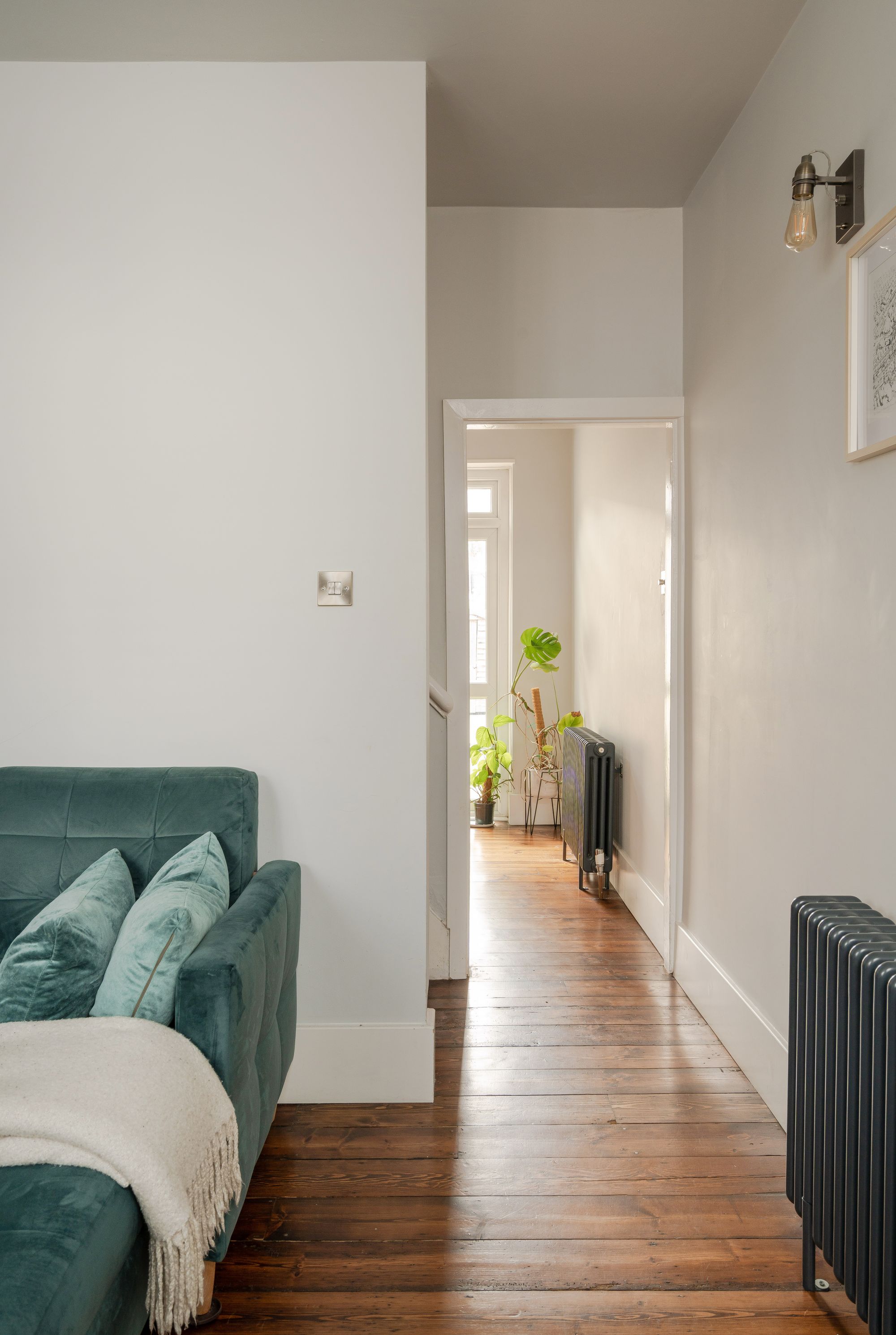 2 bed mid-terraced house for sale in Trumpington Road, Forest Gate, London, E7 - Property Image 8