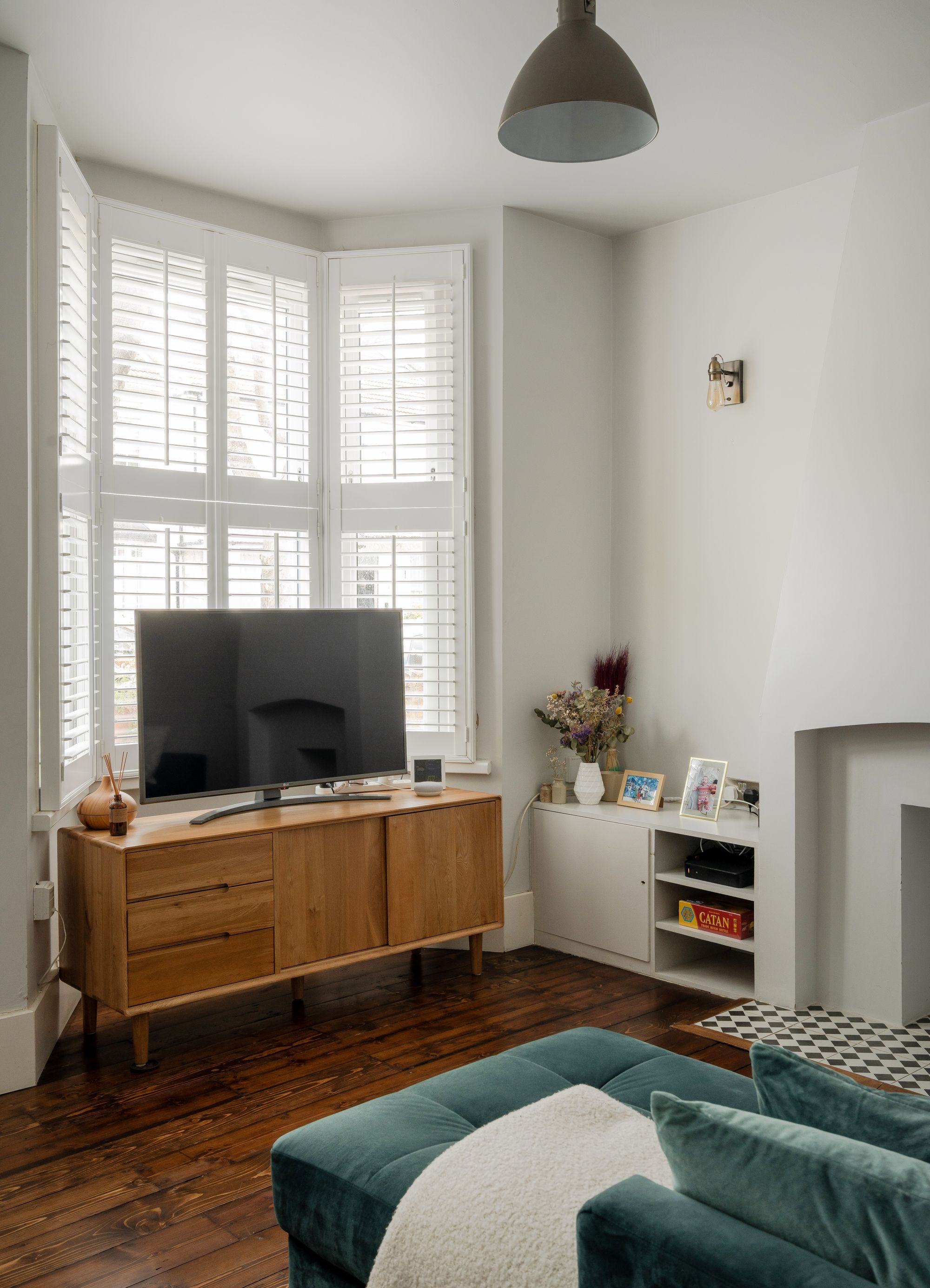 2 bed mid-terraced house for sale in Trumpington Road, Forest Gate, London, E7 - Property Image 4