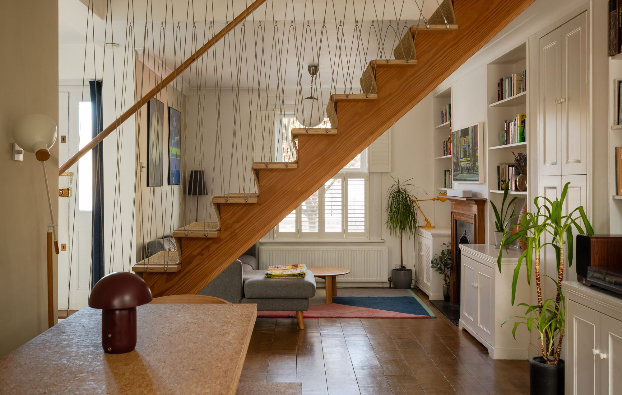 2 bed end of terrace house for sale in Thornhill Road, Leyton  - Property Image 3