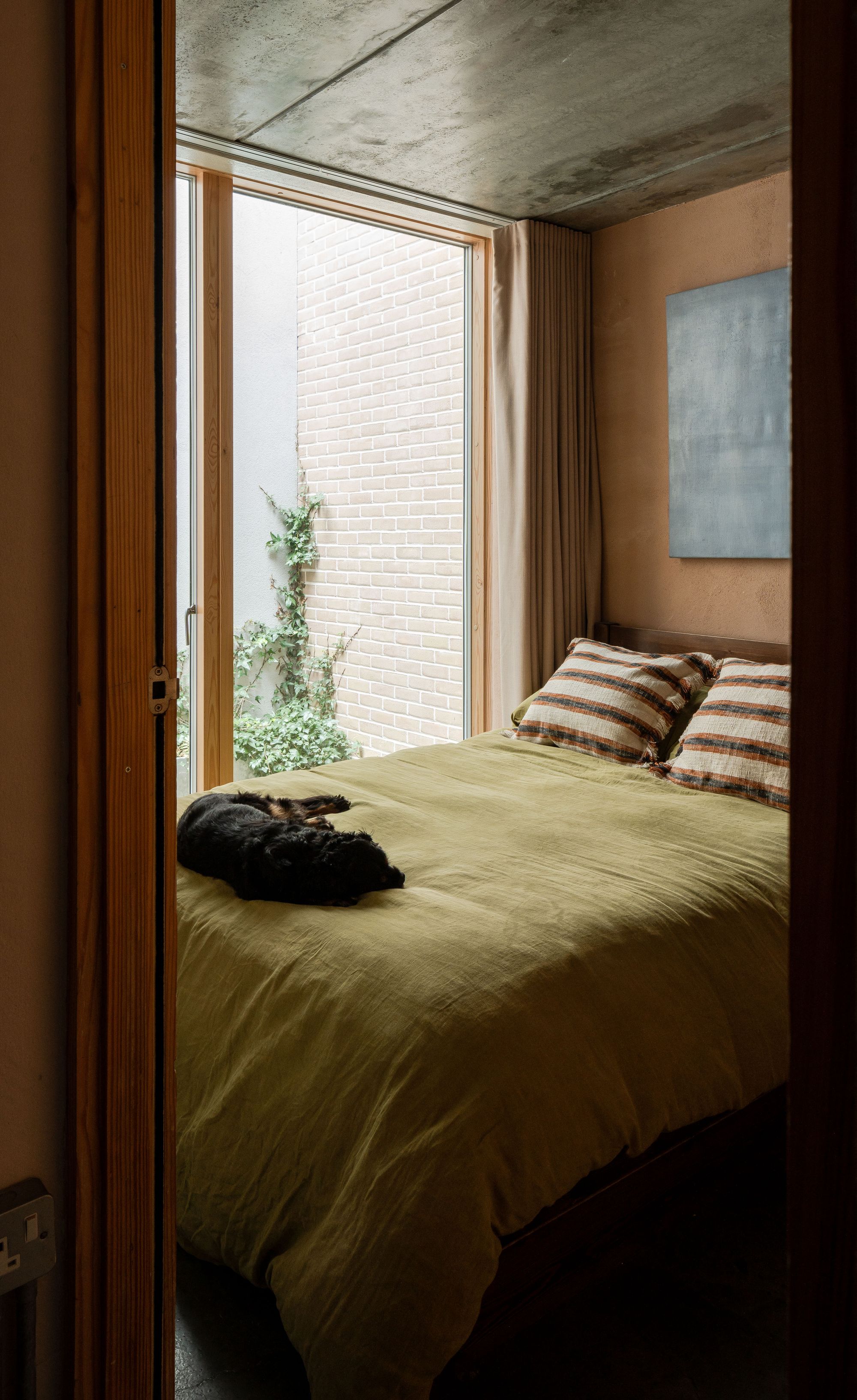 2 bed flat for sale in Belsham Street, Hackney, London, E9  - Property Image 11