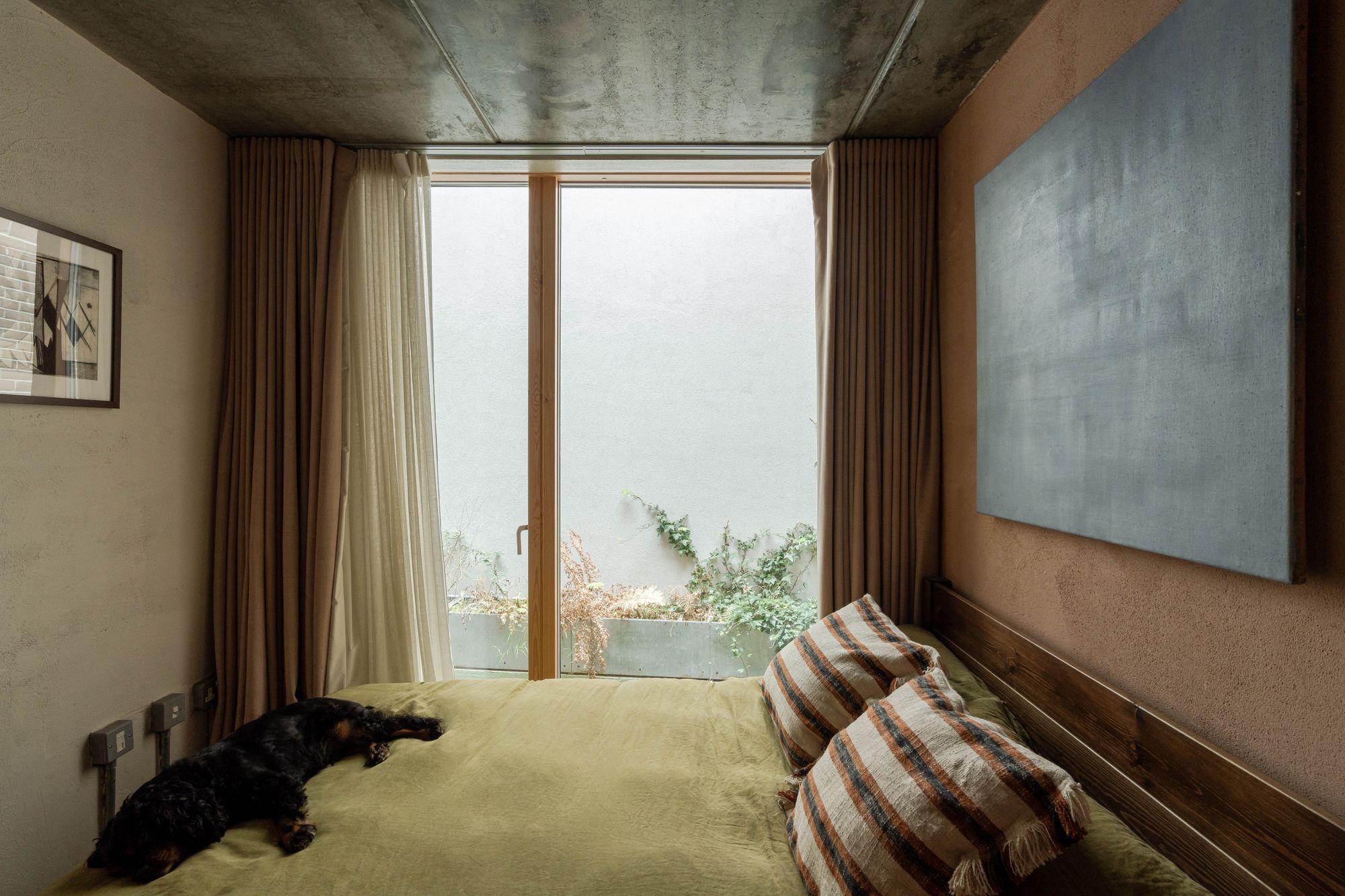 2 bed flat for sale in Belsham Street, Hackney, London, E9  - Property Image 12