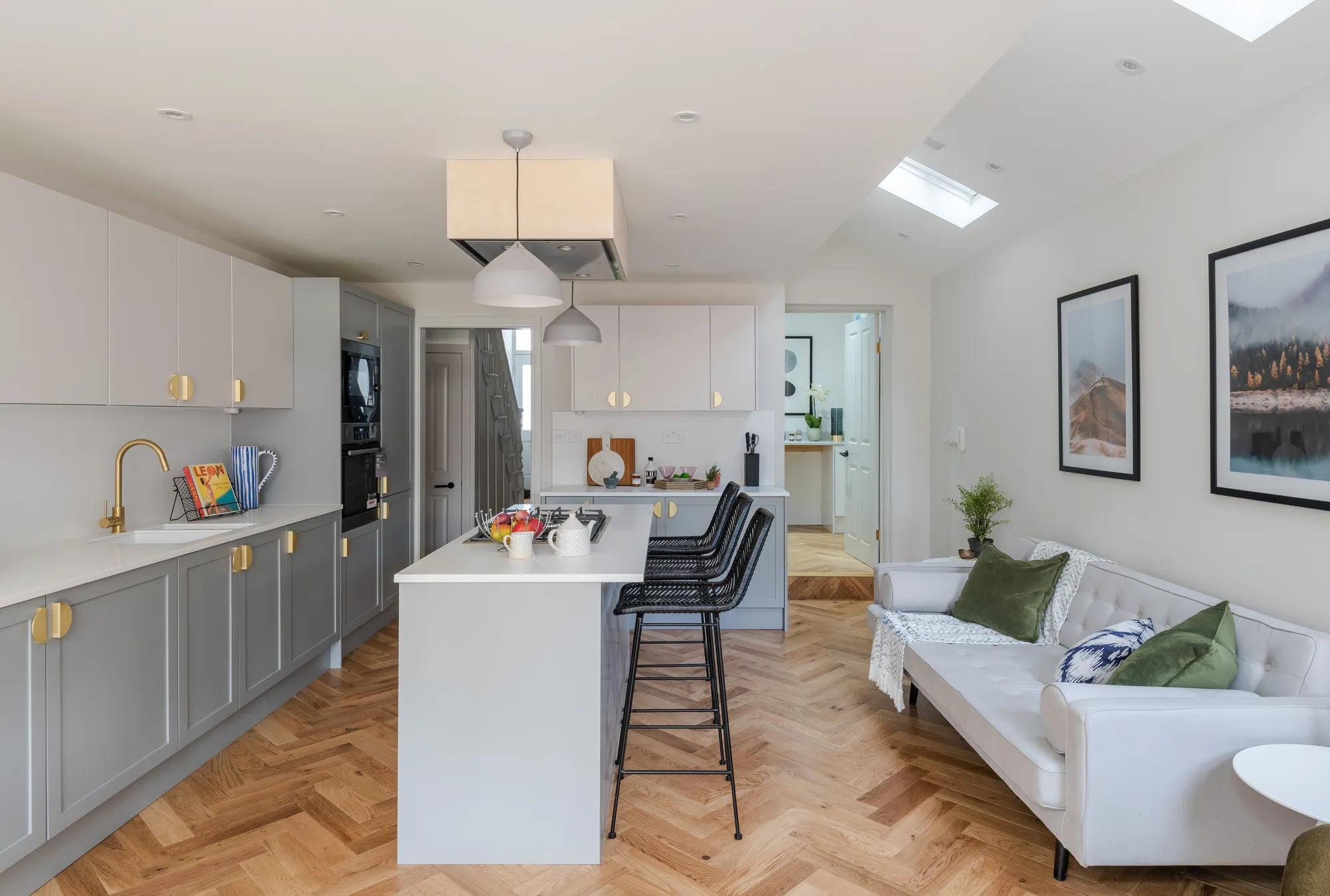 4 bed mid-terraced house for sale in St. Georges Road, London  - Property Image 13