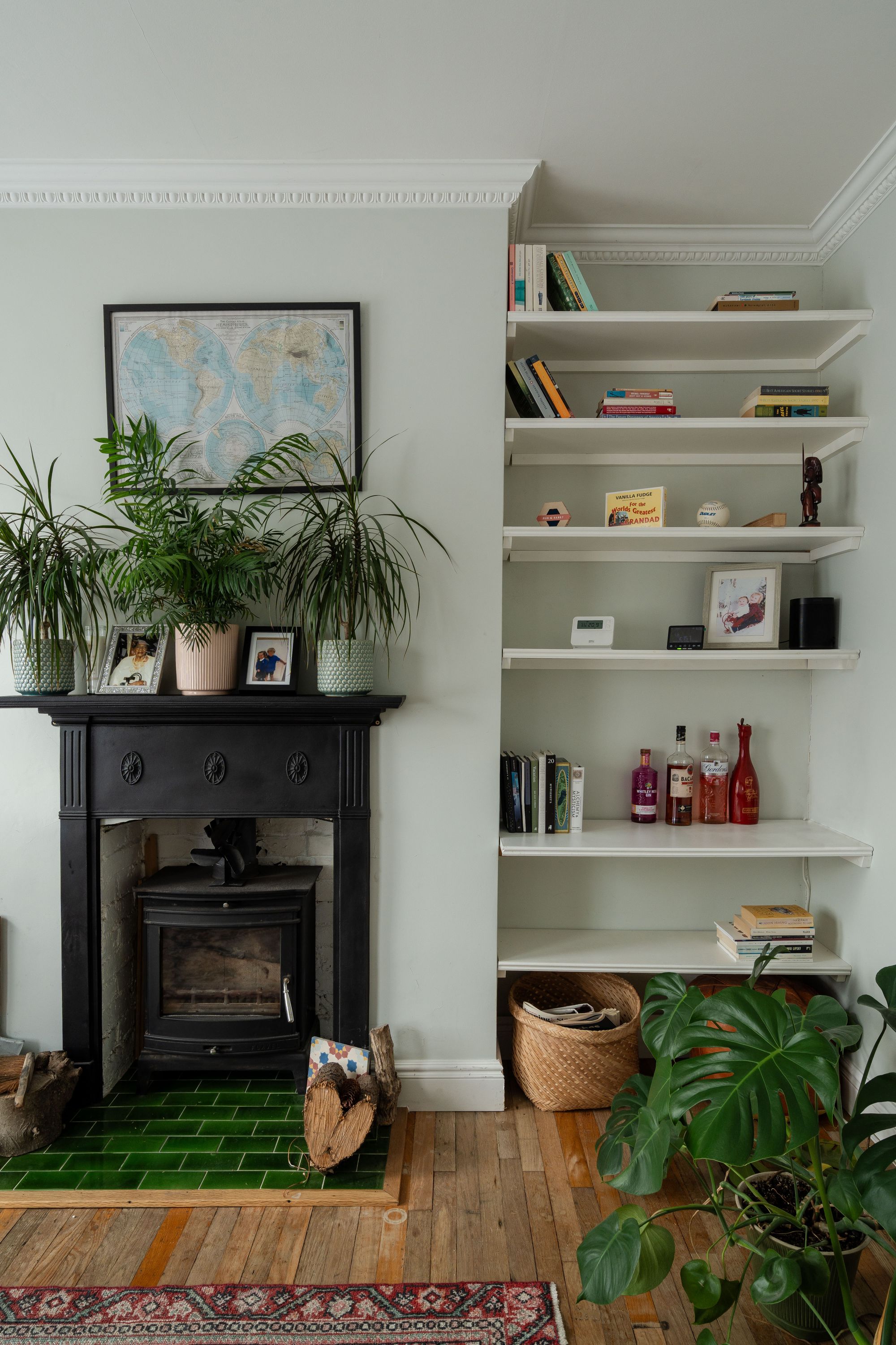 2 bed flat for sale in Hainault Road, Upper Leytonstone, London, E11  - Property Image 4