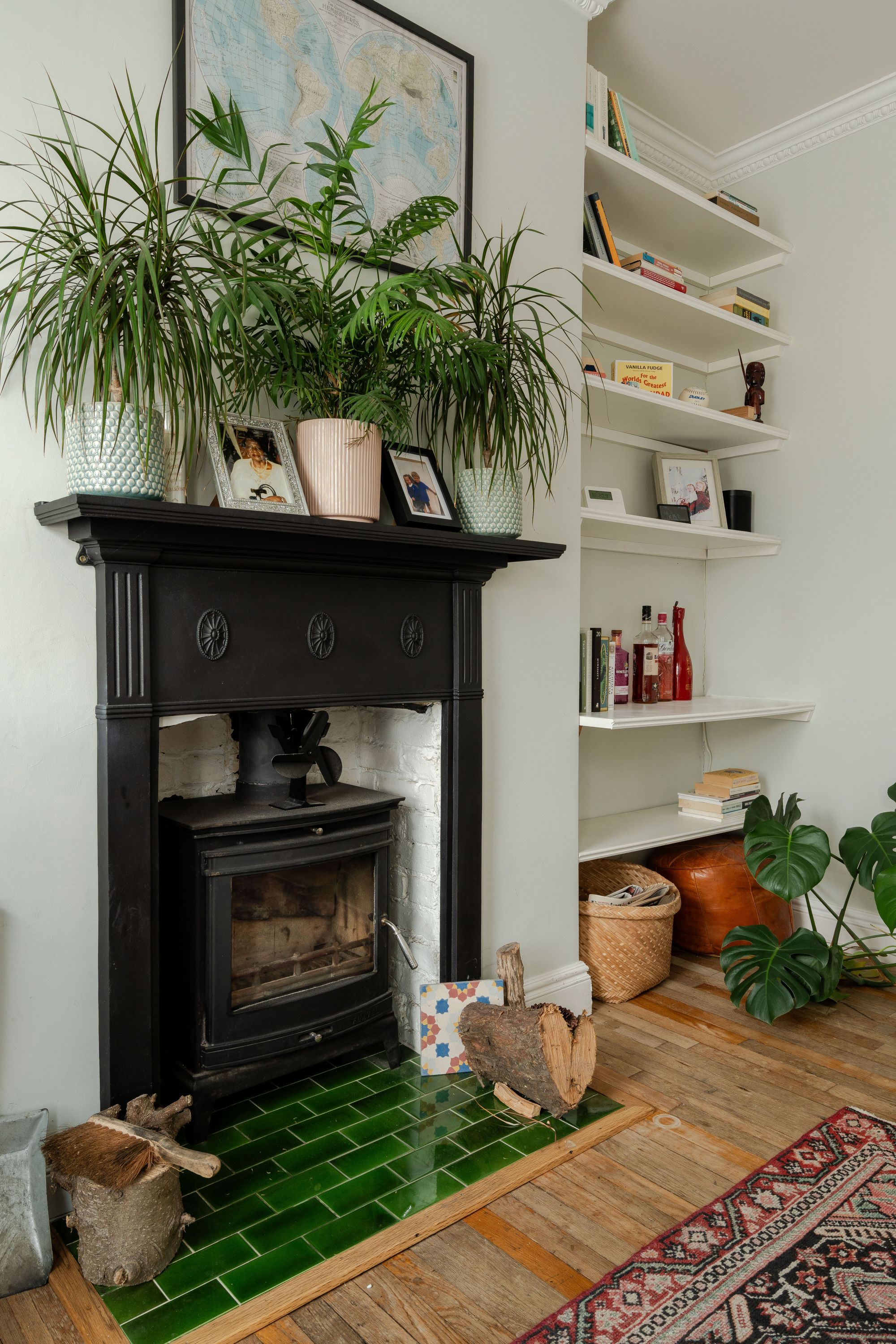 2 bed flat for sale in Hainault Road, Upper Leytonstone, London, E11  - Property Image 5