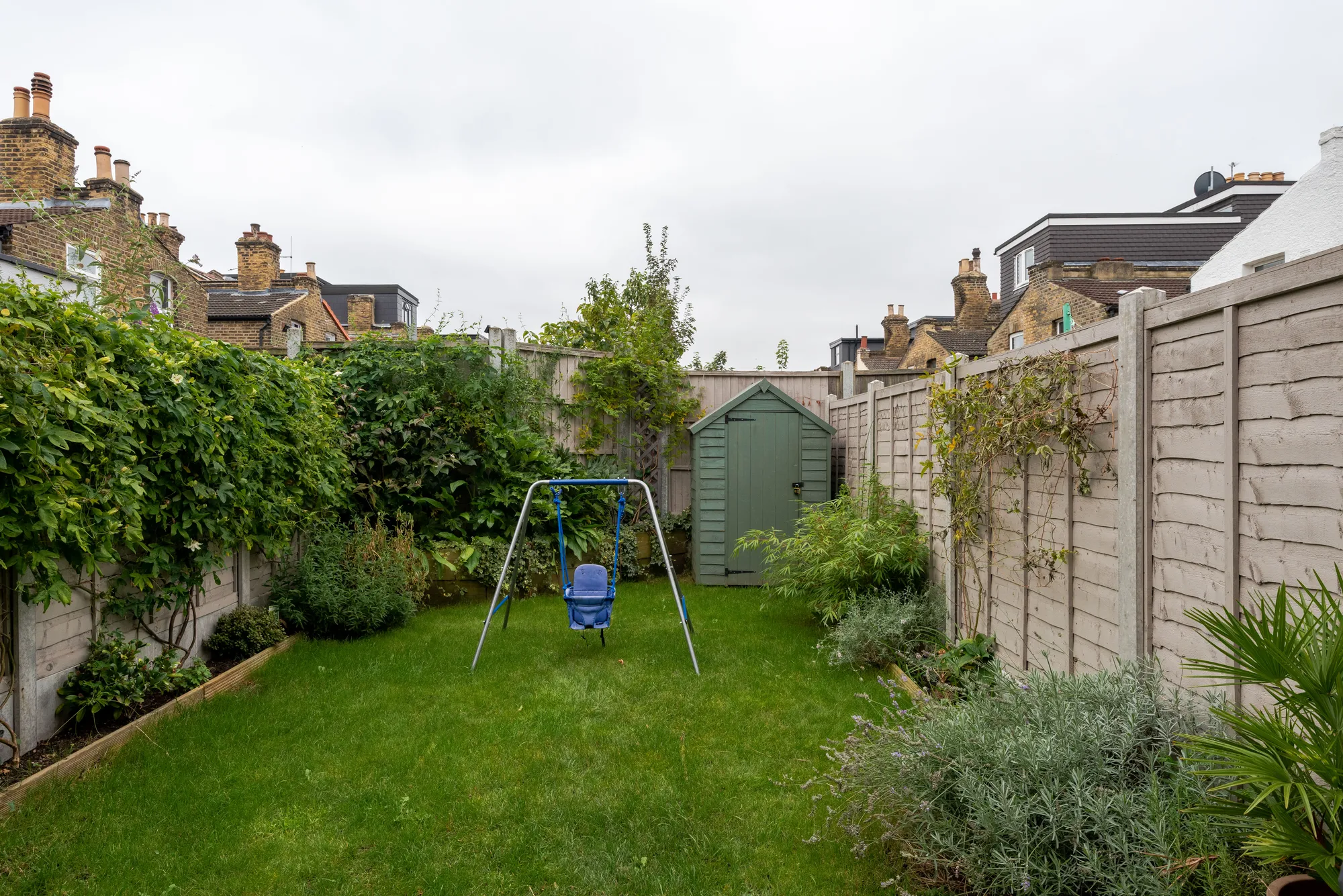3 bed mid-terraced house for sale in Wragby Road, Leytonstone  - Property Image 15