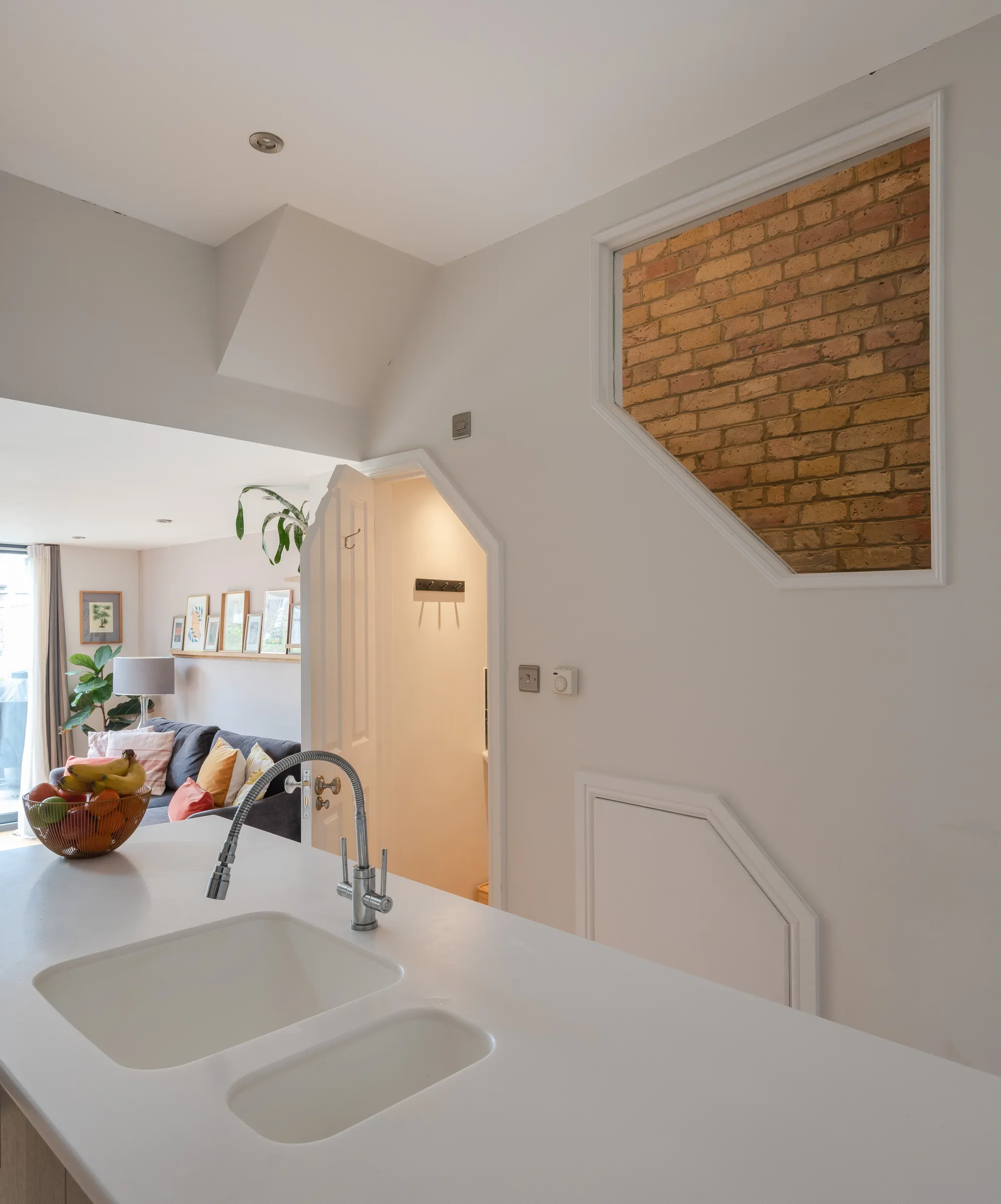 3 bed mid-terraced house for sale in Wragby Road, Leytonstone  - Property Image 7