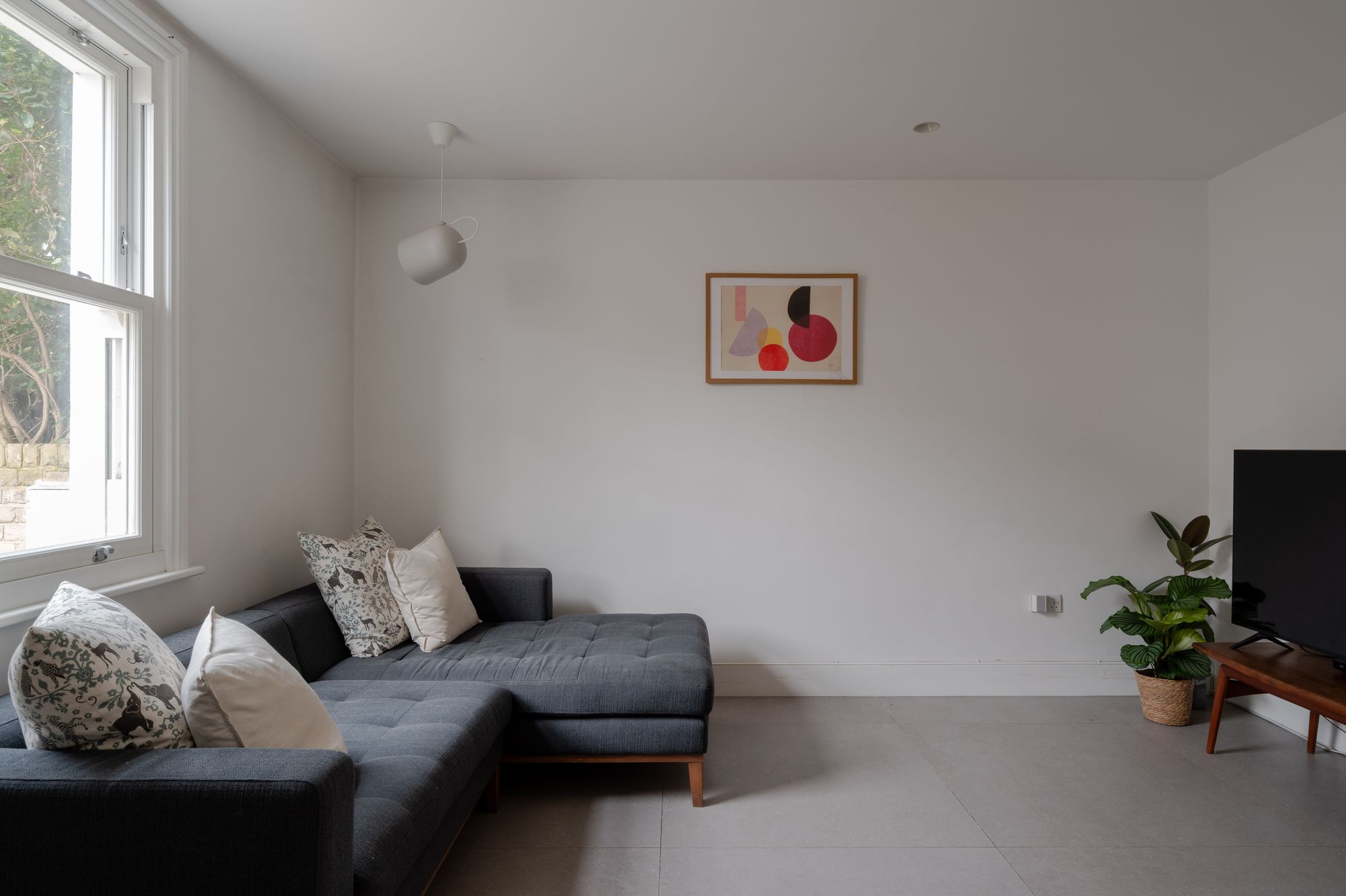 2 bed terraced house for sale in Forest Road, Upper Leytonstone, London, E11 - Property Image 2
