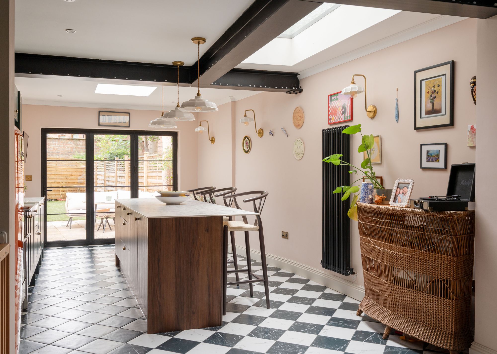 3 bed mid-terraced house for sale in Harrow Road, Leytonstone, London, E11  - Property Image 9