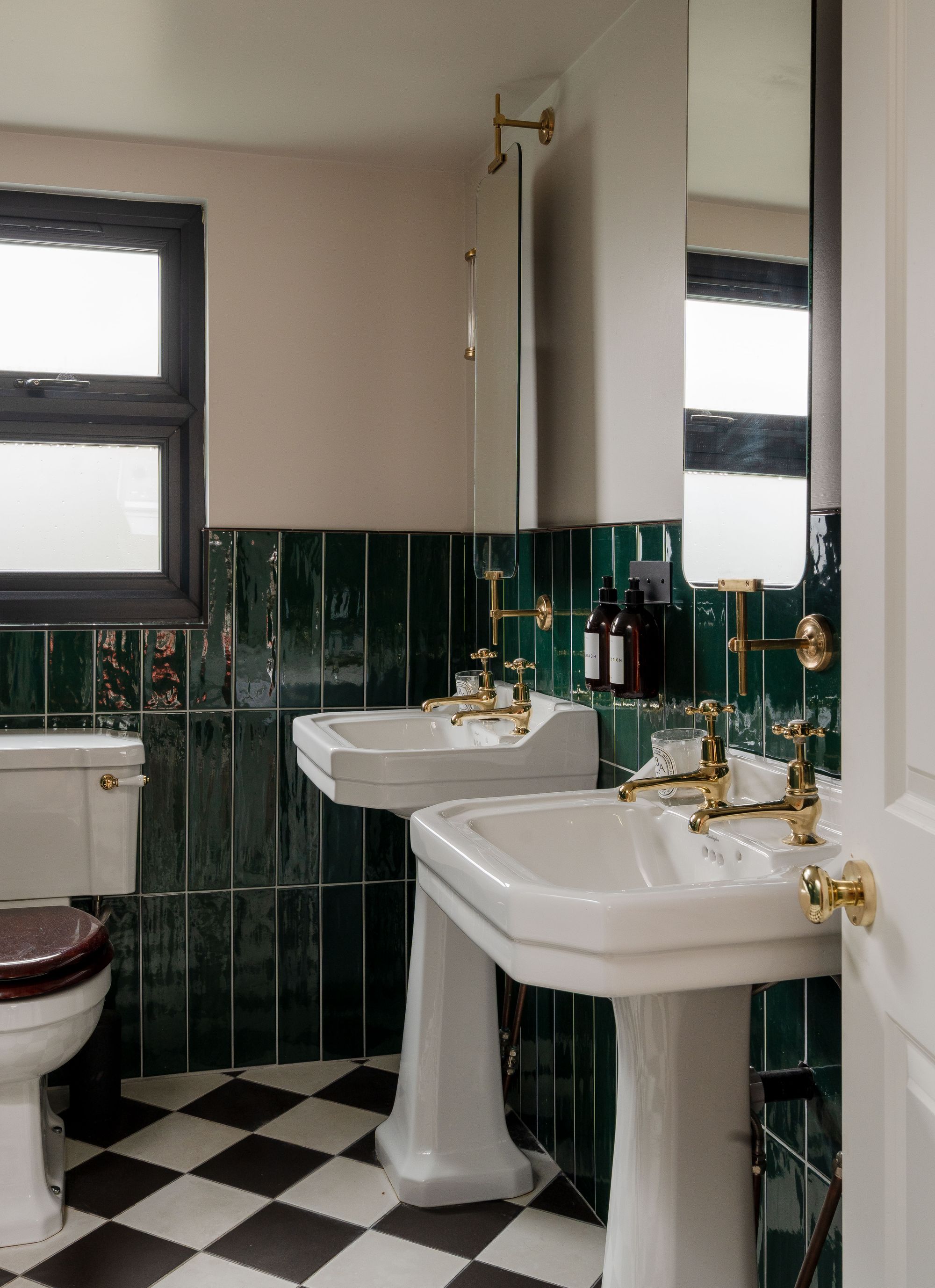 3 bed mid-terraced house for sale in Harrow Road, Leytonstone, London, E11  - Property Image 32