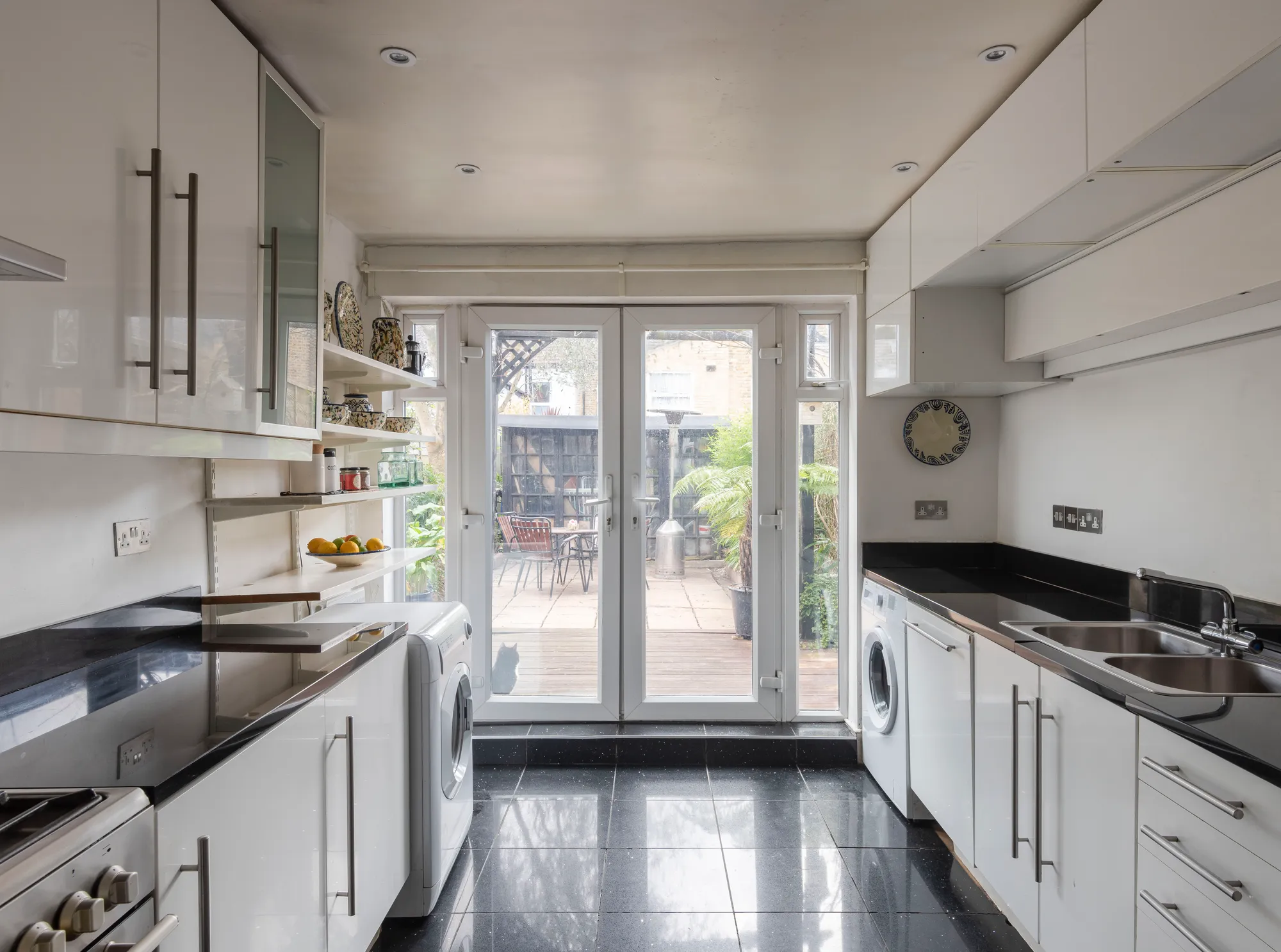 3 bed mid-terraced house for sale in Ranelagh Road, Leytonstone  - Property Image 6