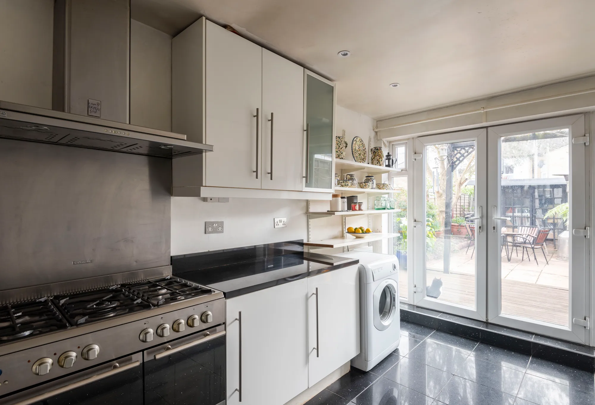 3 bed mid-terraced house for sale in Ranelagh Road, Leytonstone  - Property Image 7