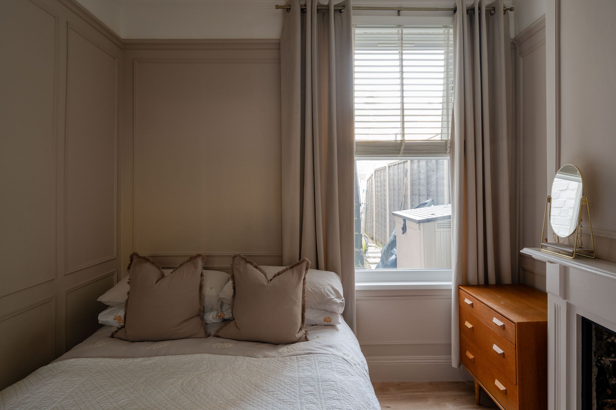 2 bed flat for sale in Albert Road, Leyton, London, E10  - Property Image 16