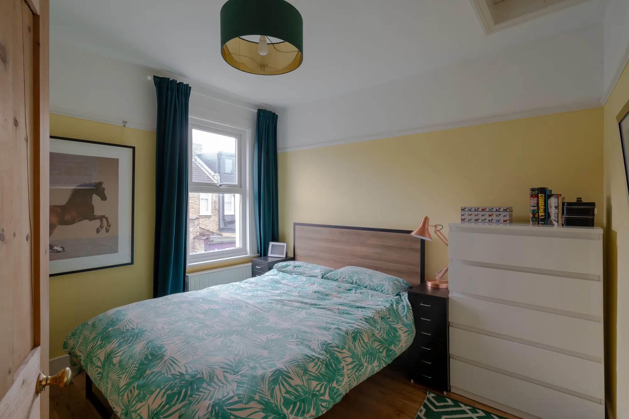 2 bed mid-terraced house to rent in Tennyson Road, London  - Property Image 18