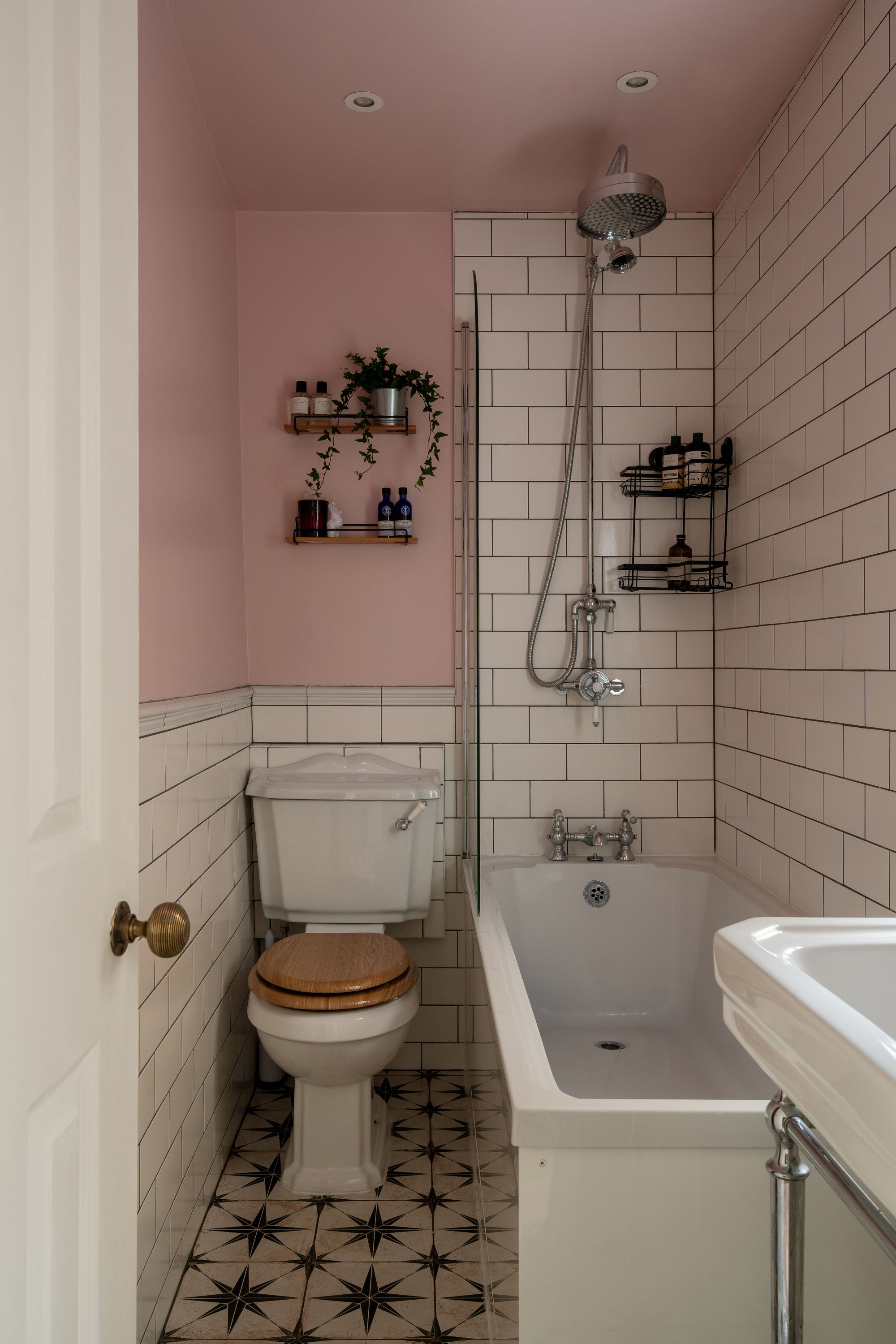 2 bed maisonette for sale in Claude Road, Leyton, London, E10  - Property Image 23