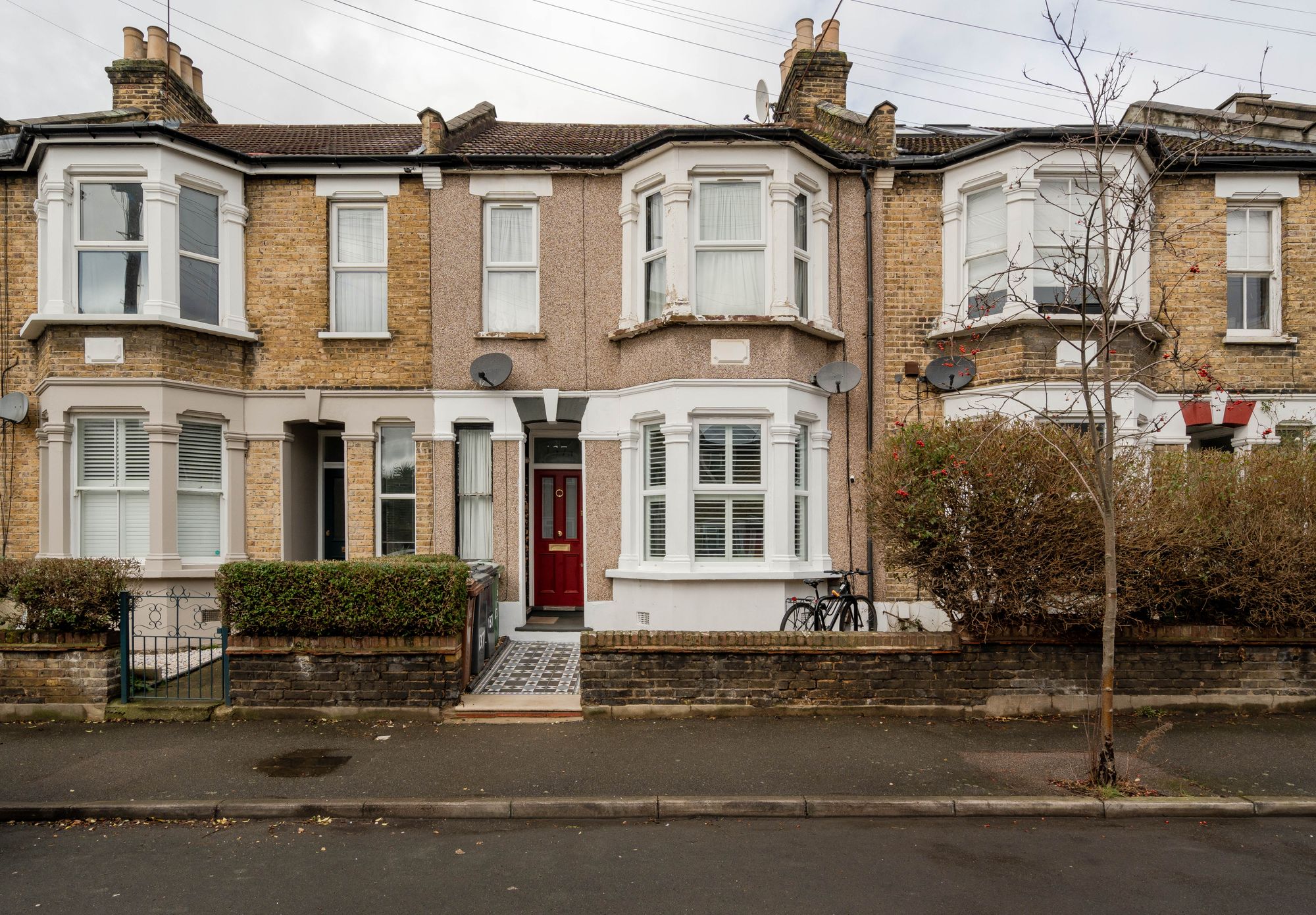 2 bed maisonette for sale in Claude Road, Leyton, London, E10  - Property Image 2