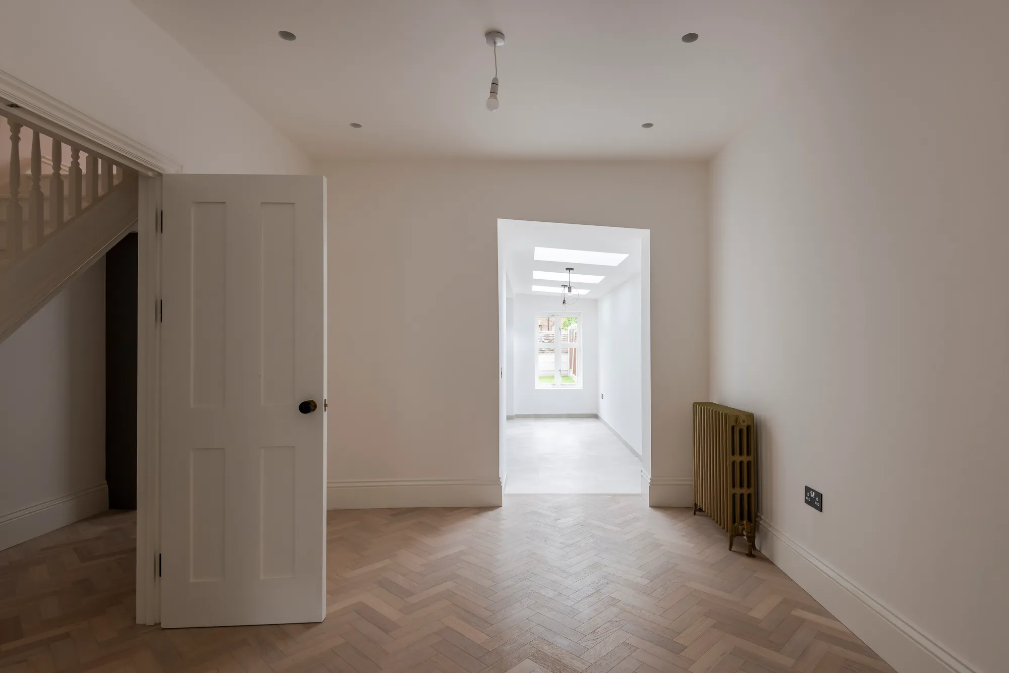 4 bed mid-terraced house for sale in Malvern Road, Leytonstone  - Property Image 3