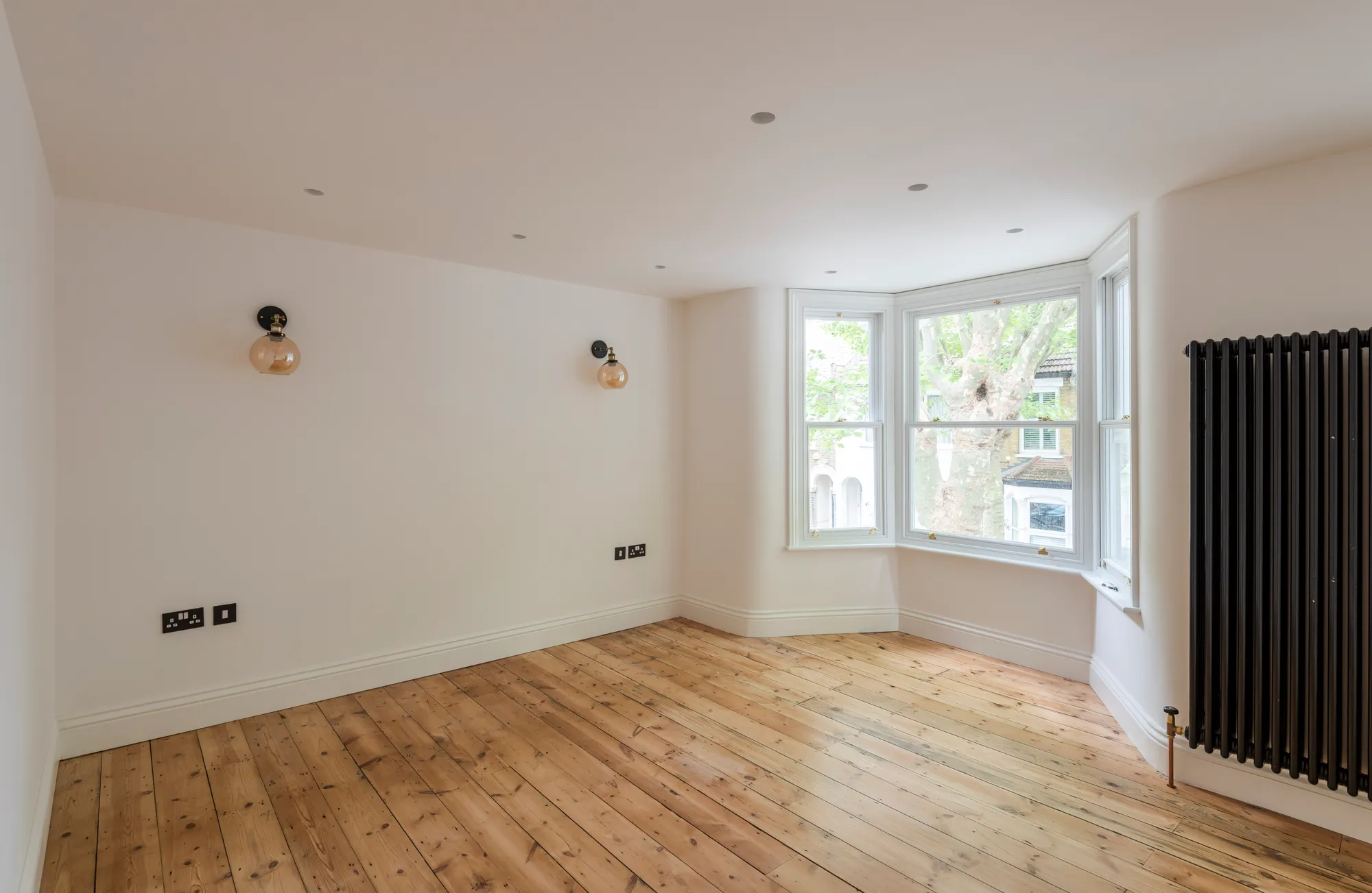 4 bed mid-terraced house for sale in Malvern Road, Leytonstone  - Property Image 19
