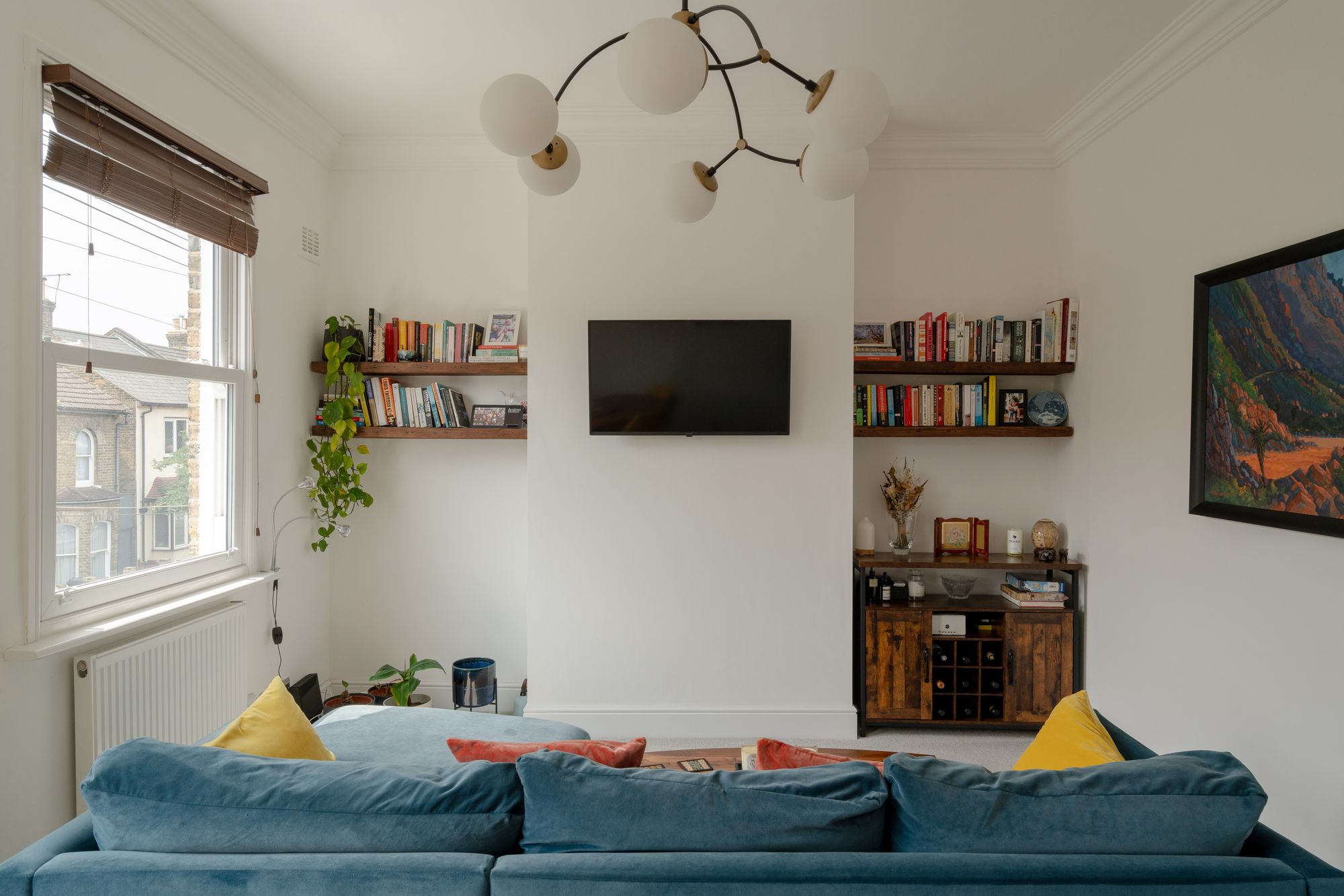 2 bed flat for sale in Ferndale Road, Leytonstone, London, E11  - Property Image 2