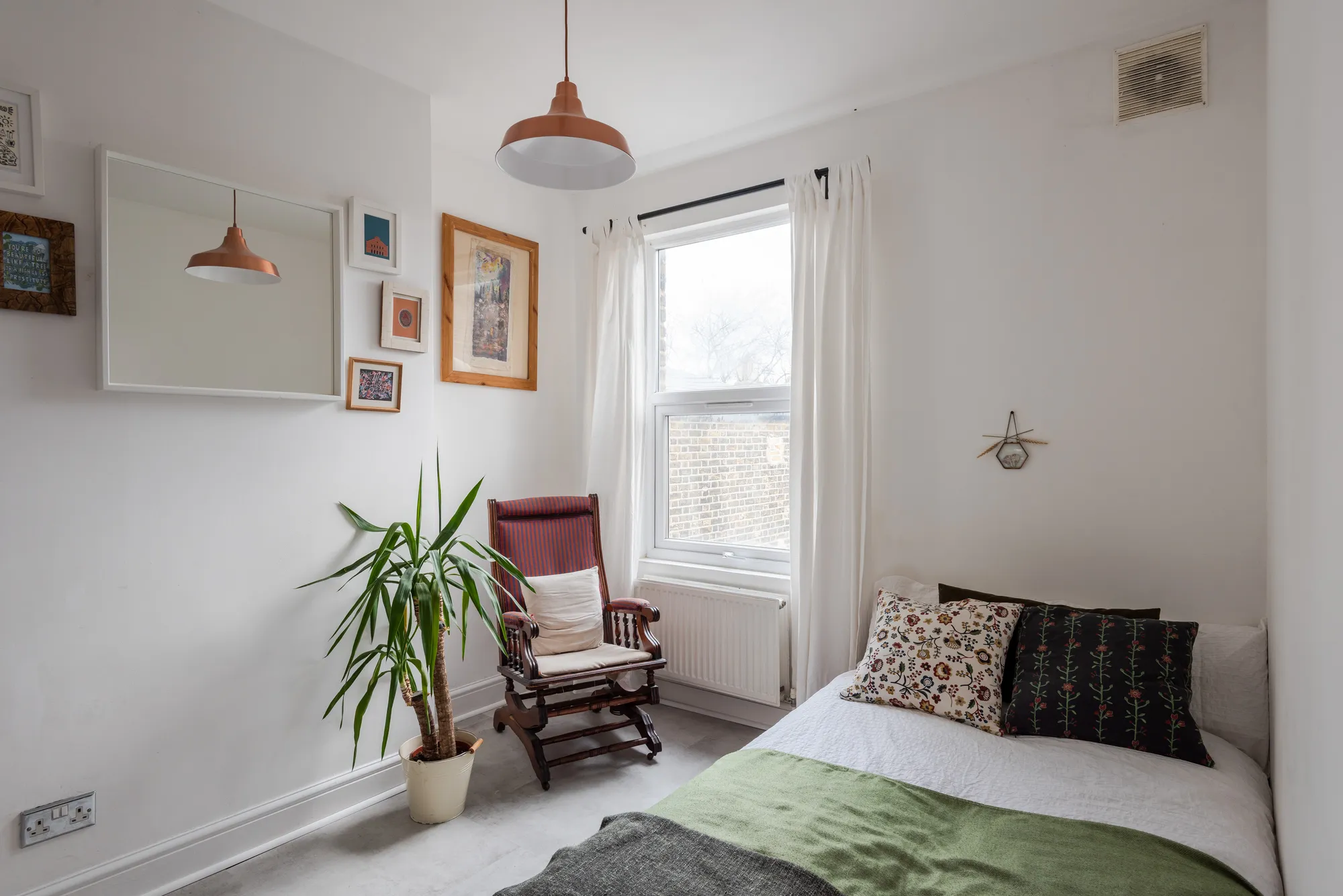 2 bed flat for sale in Millais Road, Leytonstone, London, E11 - Property Image 15