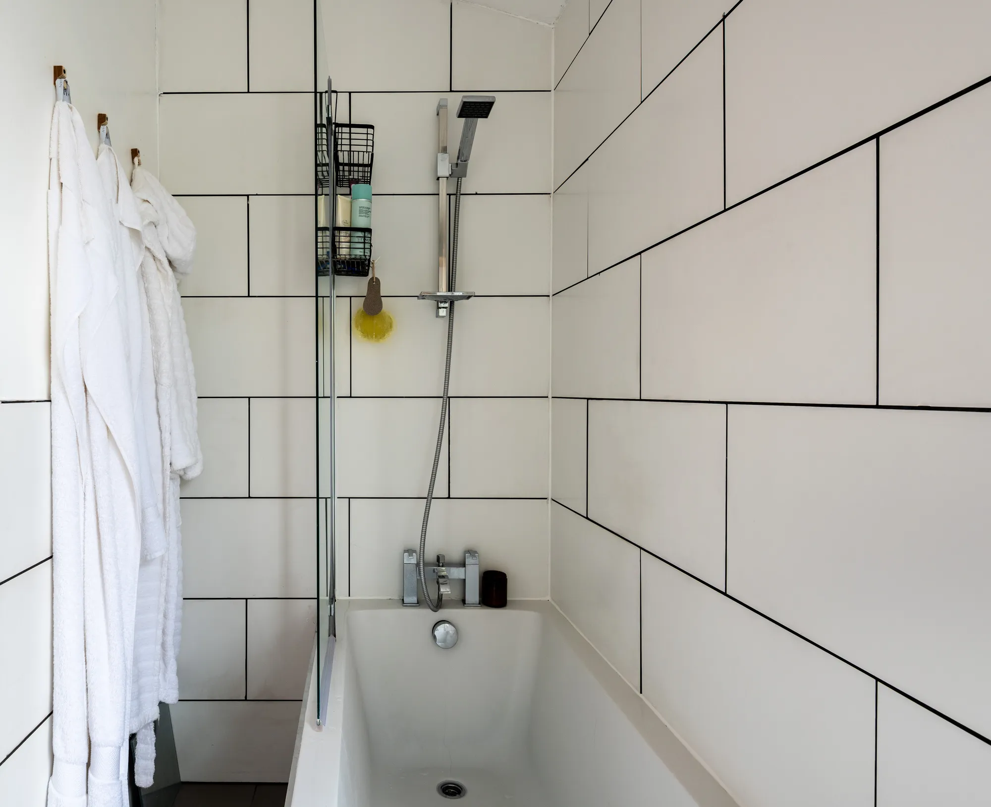 2 bed flat for sale in Millais Road, Leytonstone, London, E11 - Property Image 19