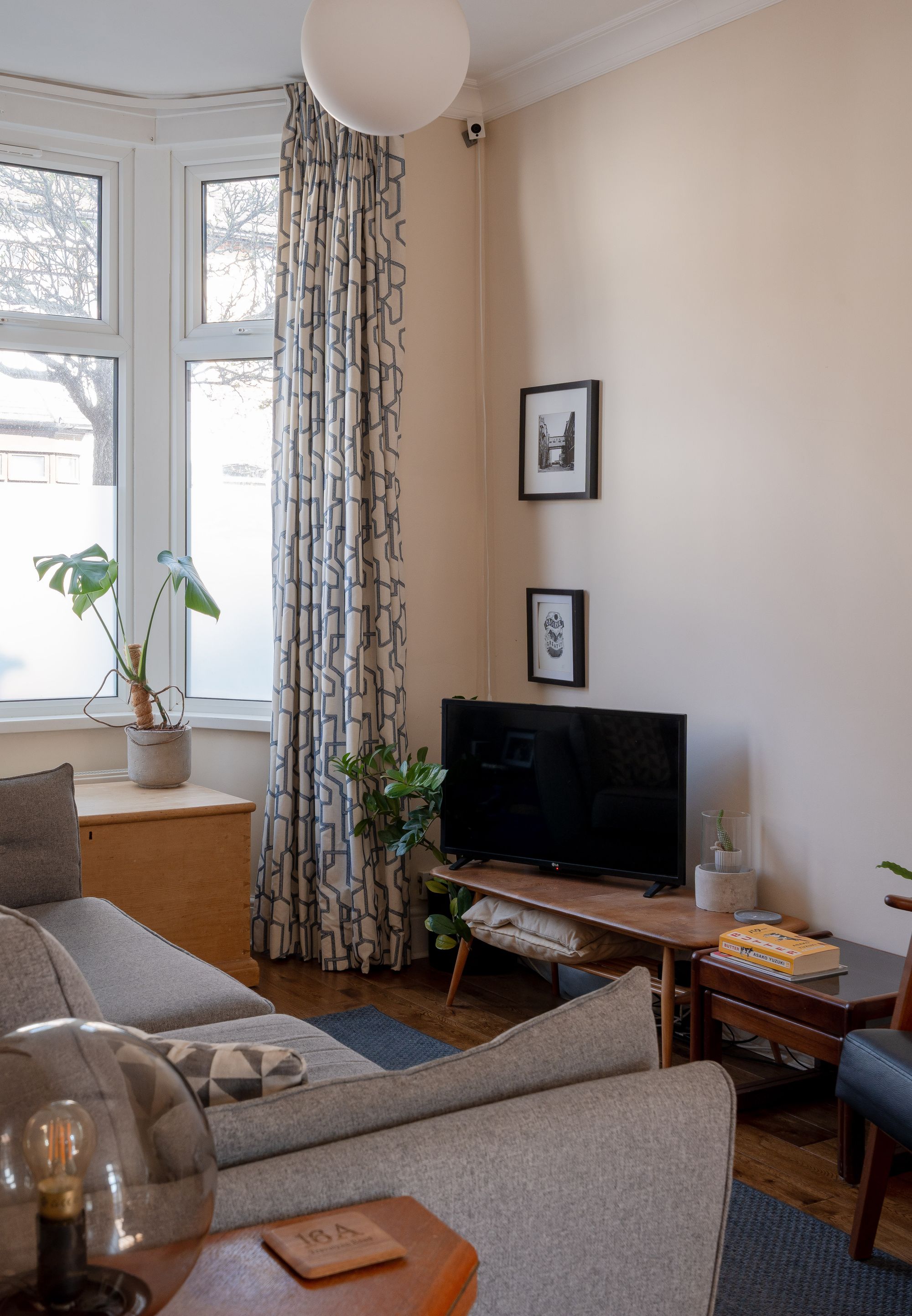 2 bed terraced house for sale in Trevelyan Road, Stratford, London, E15  - Property Image 5