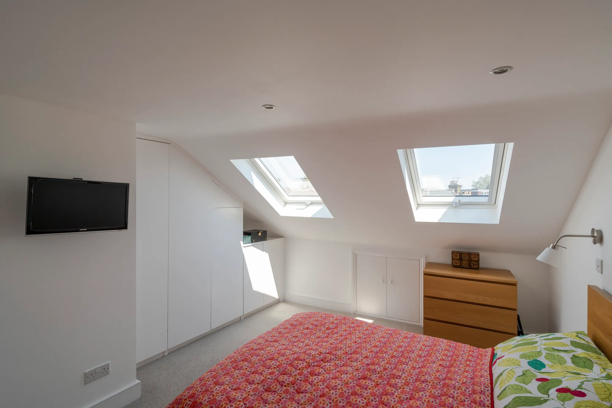 4 bed mid-terraced house for sale in Napier Road, Leytonstone  - Property Image 32