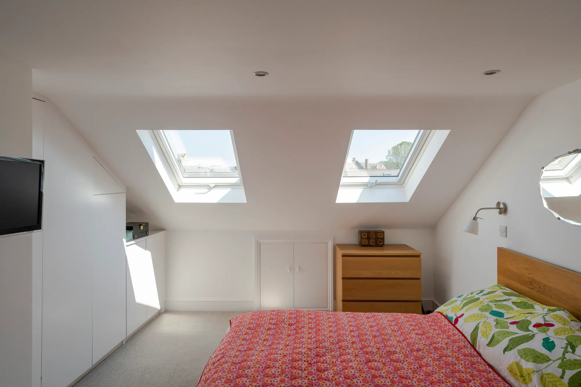 4 bed mid-terraced house for sale in Napier Road, Leytonstone  - Property Image 31