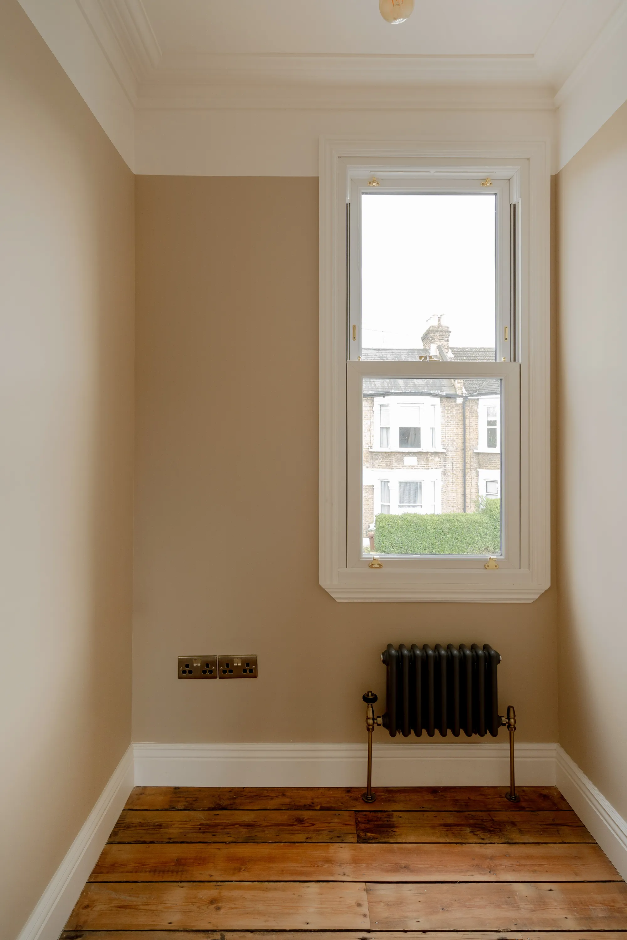 4 bed mid-terraced house for sale in Morley Road, Leyton  - Property Image 37