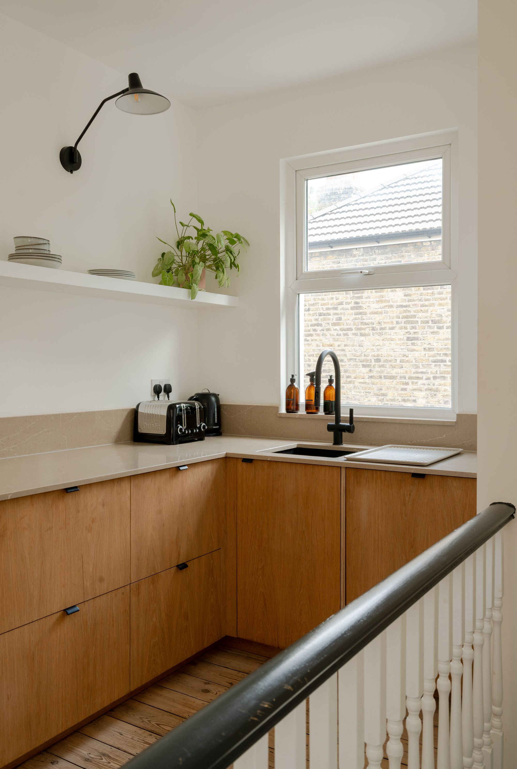 2 bed maisonette for sale in Francis Road, Leyton, London, E10  - Property Image 5