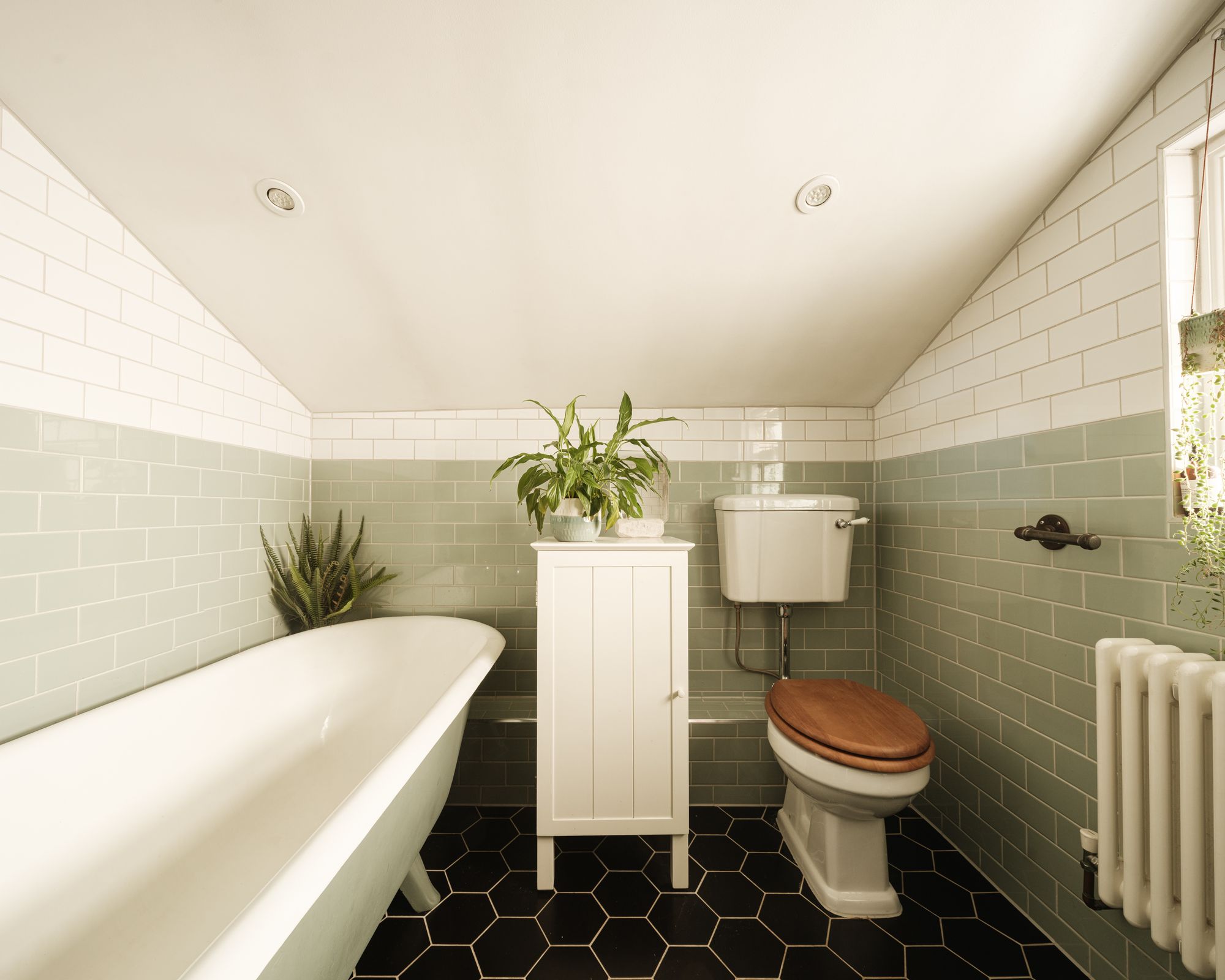 2 bed terraced house for sale in Harrow Road, Leytonstone, London, E11  - Property Image 37