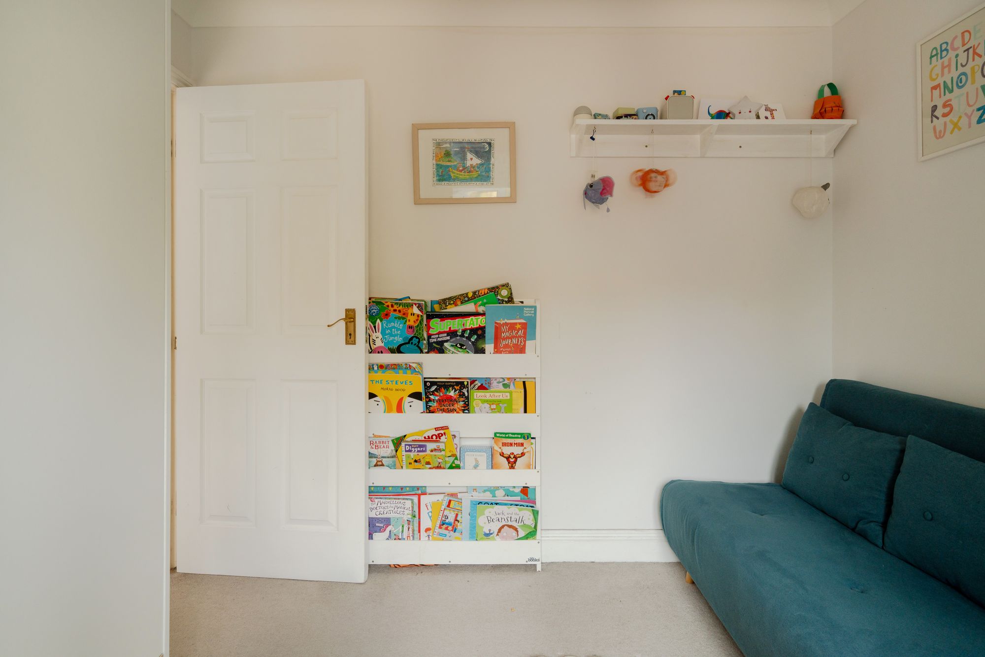 2 bed flat for sale in Nicholas Court, Wallwood Road, Leytonstone, London, E11  - Property Image 18