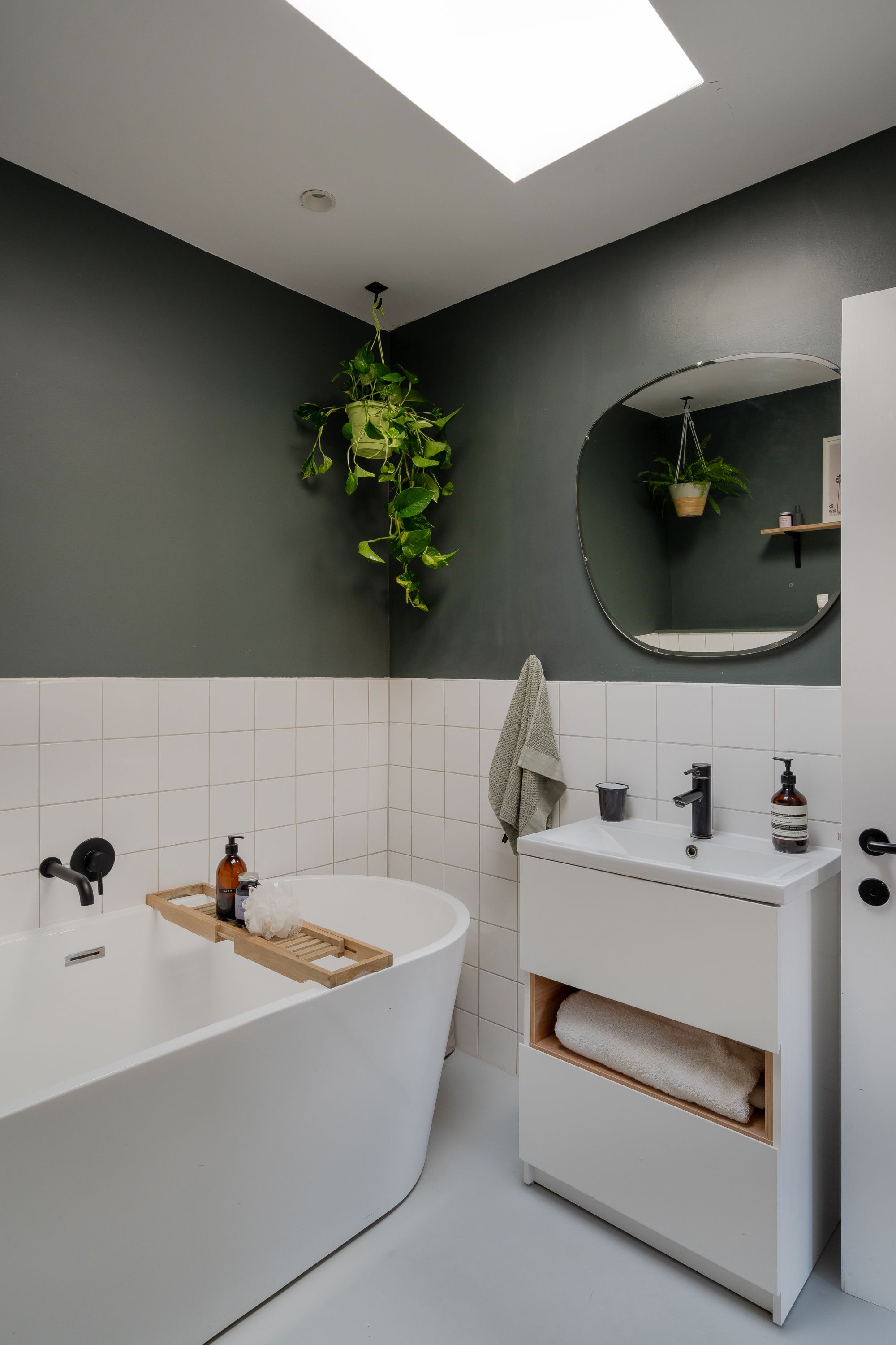 3 bed terraced house for sale in Murchison Road, London, E10  - Property Image 37