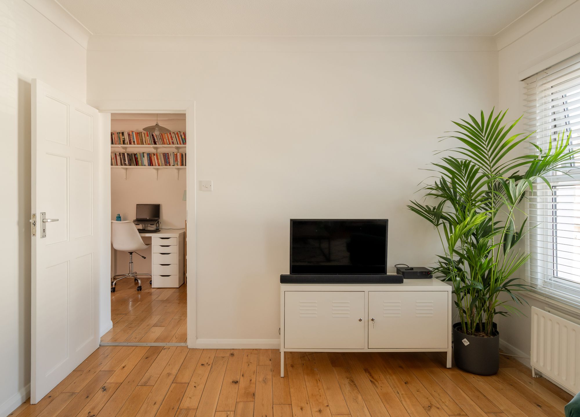 2 bed flat for sale in Chichester Road, Leytonstone, London, E11  - Property Image 5