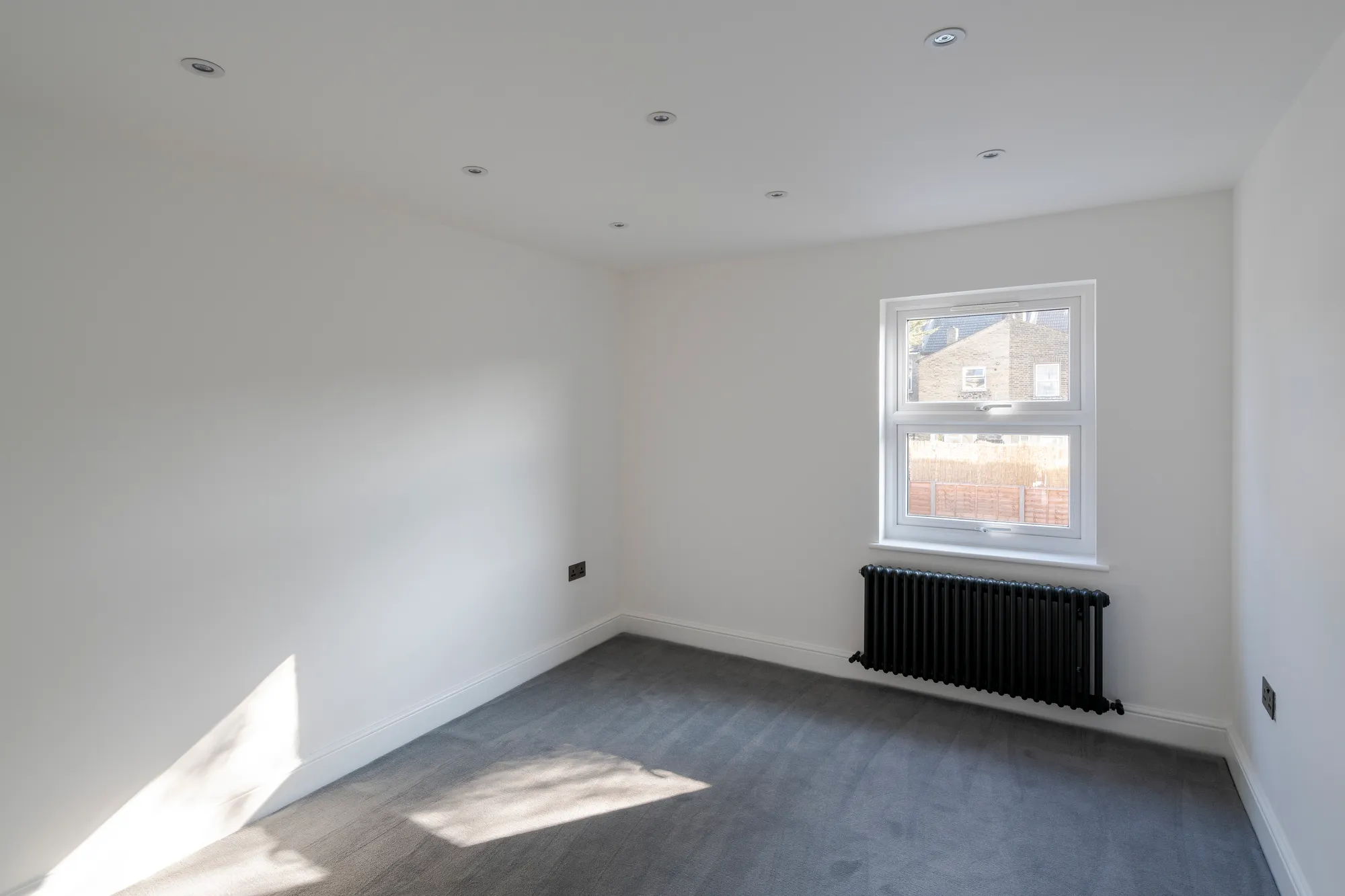 4 bed mid-terraced house for sale in St. Georges Road, Leyton  - Property Image 30