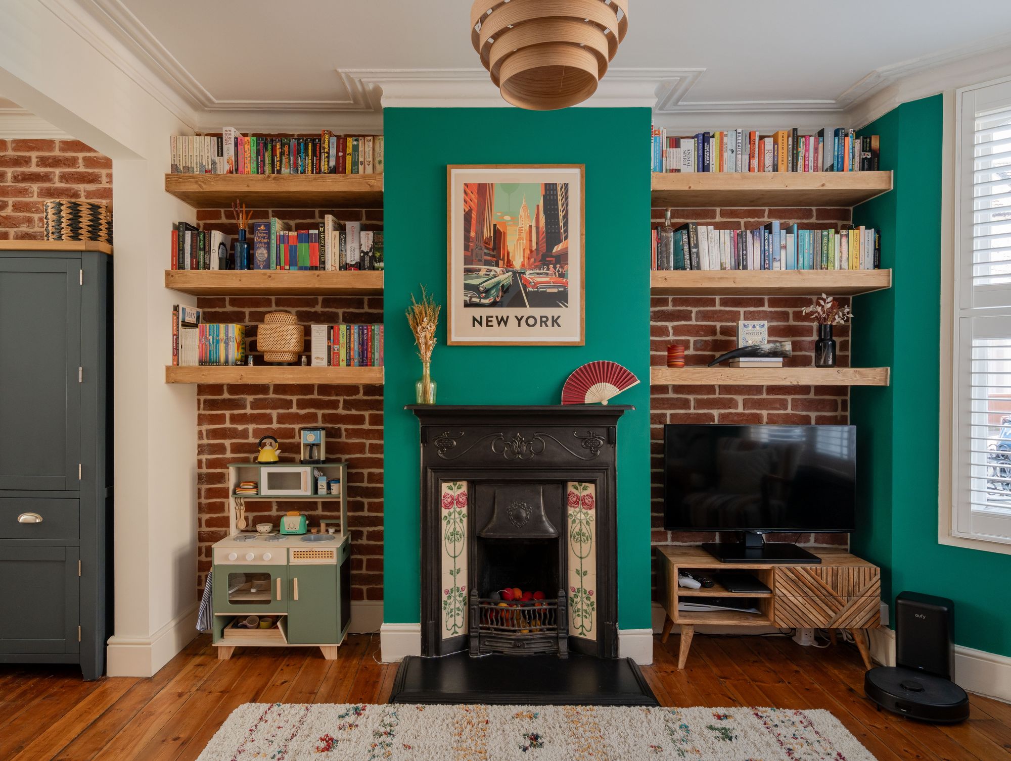 2 bed terraced house for sale in Dacre Road, Bushwood, London, E11  - Property Image 2