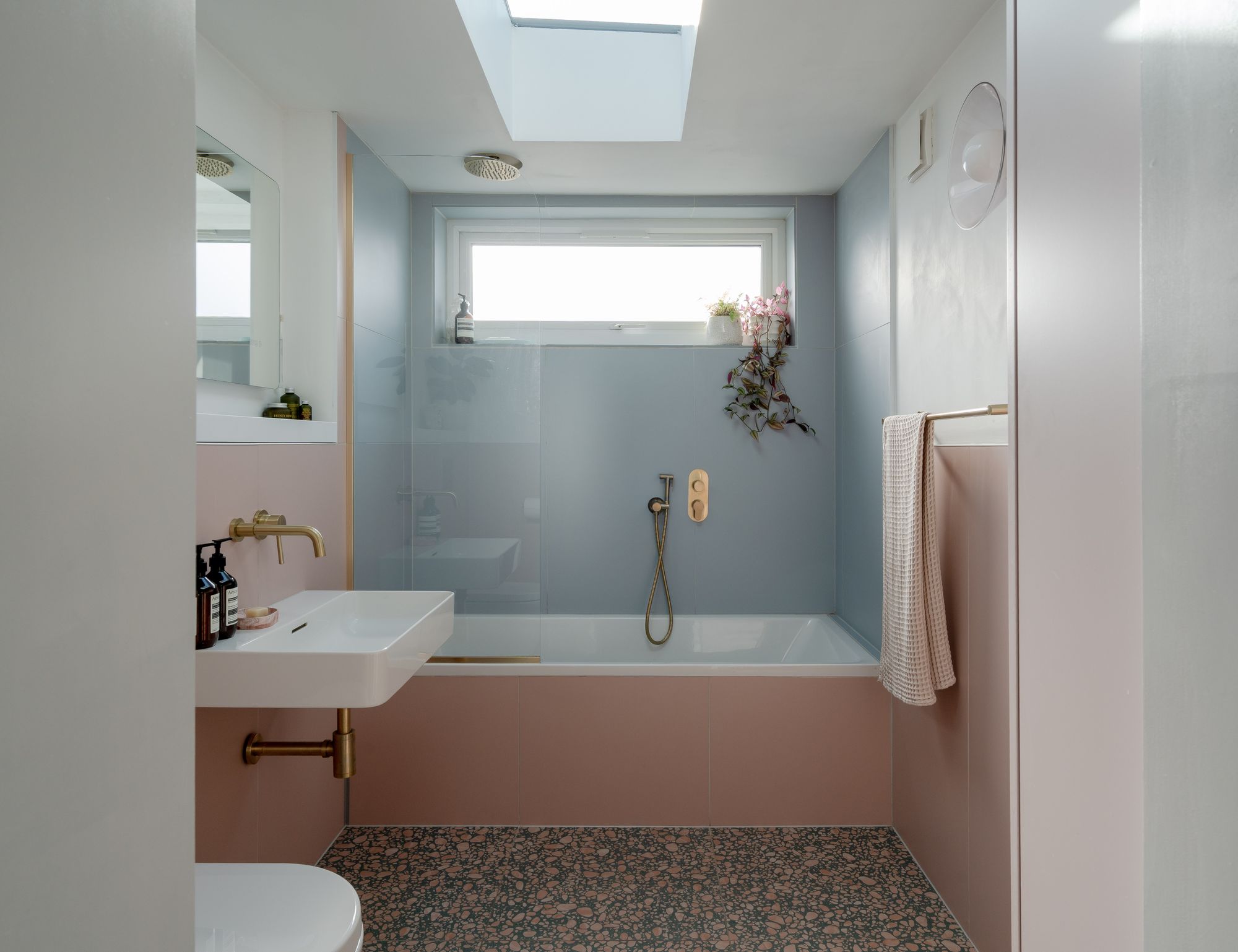 2 bed terraced house for sale in Harrow Road, Leytonstone, London, E11  - Property Image 27